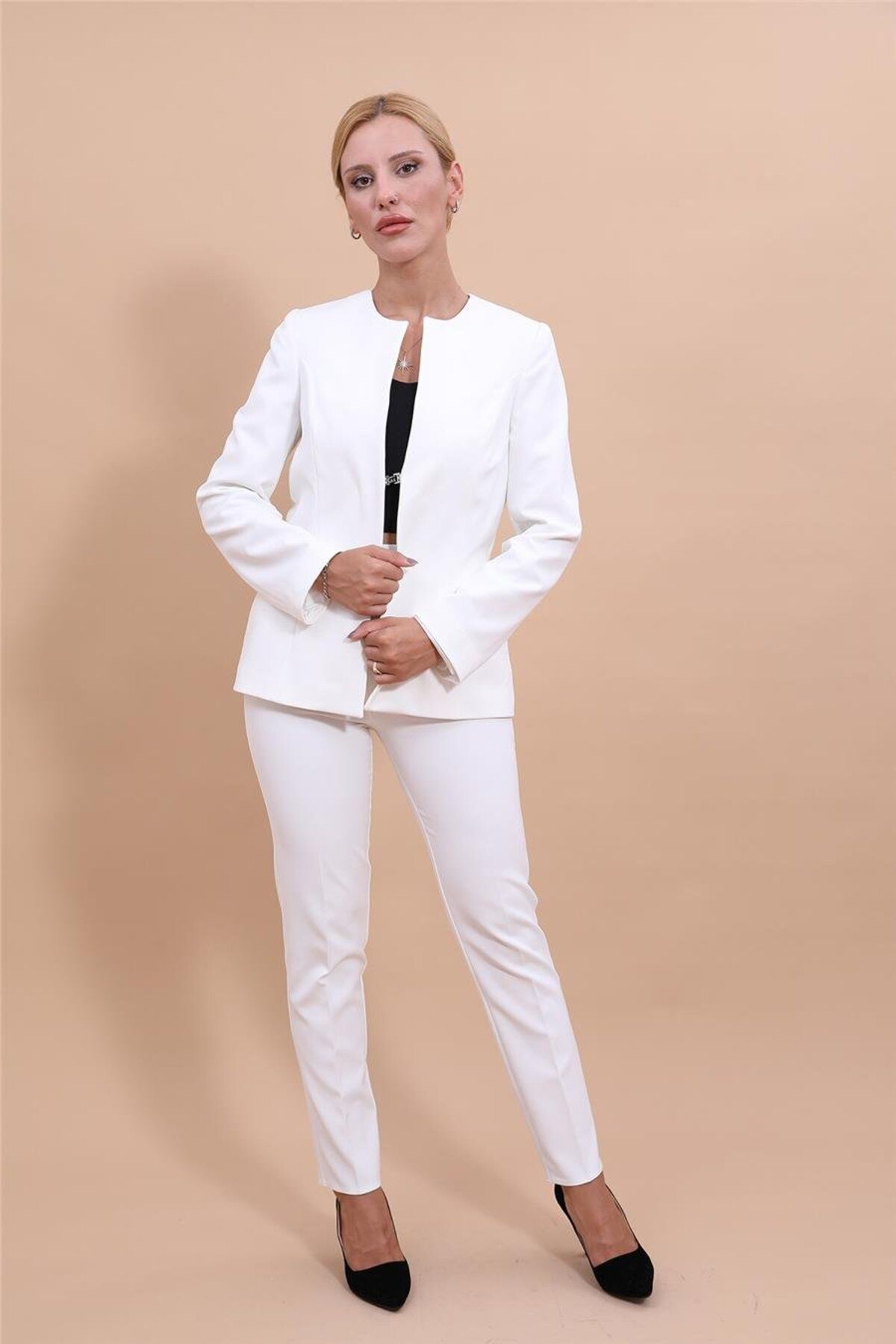 complete the look image