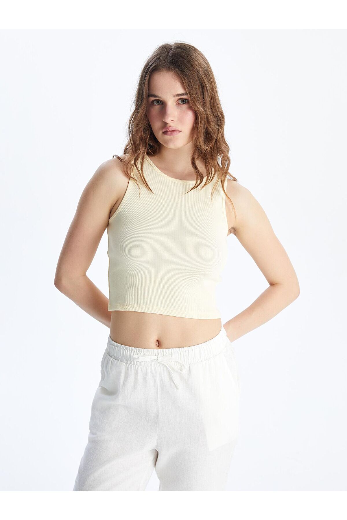LC Waikiki Bisiklet Yaka Kadın Crop