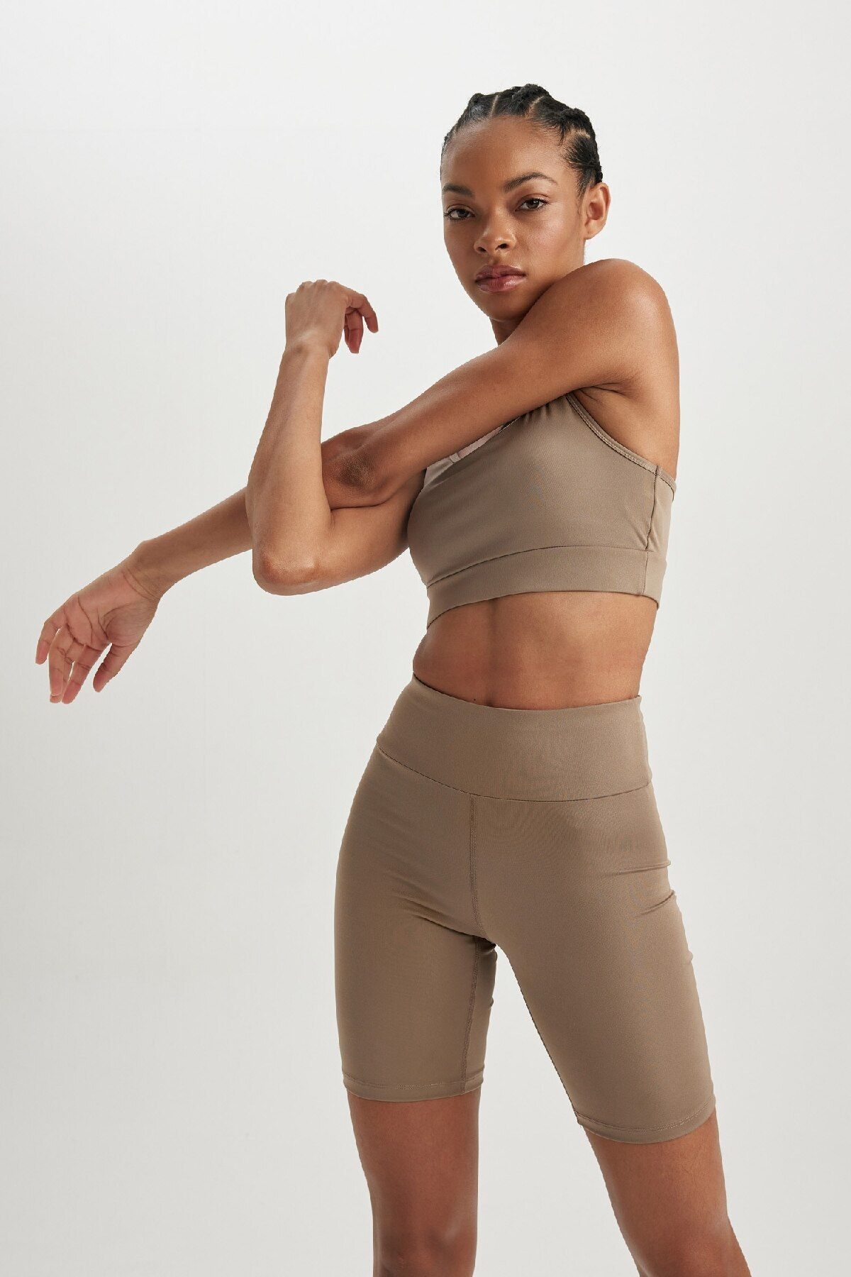 DeFacto-Schwarze, flexible Sport-Leggings mit hoher Taille – Biker Z6741az23sp 4