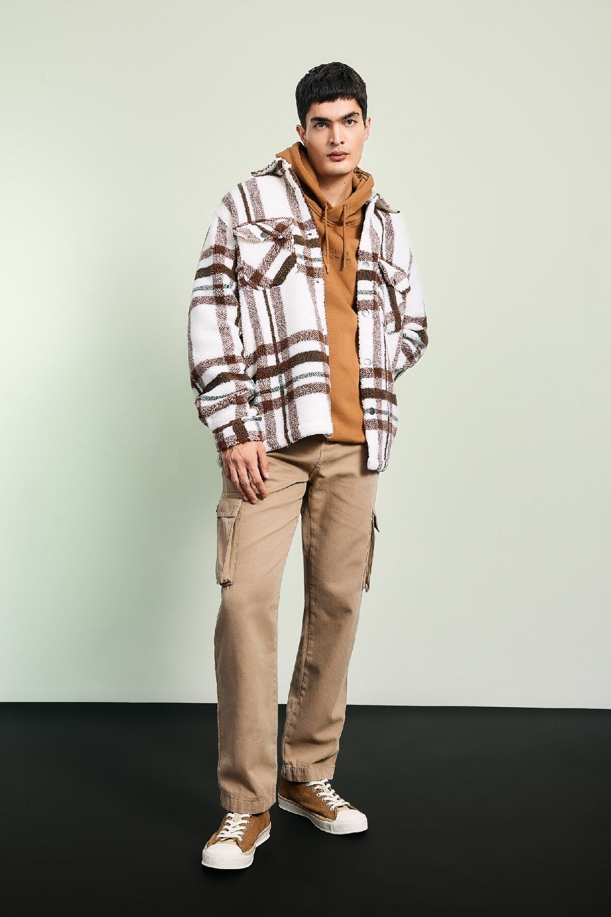 complete the look image