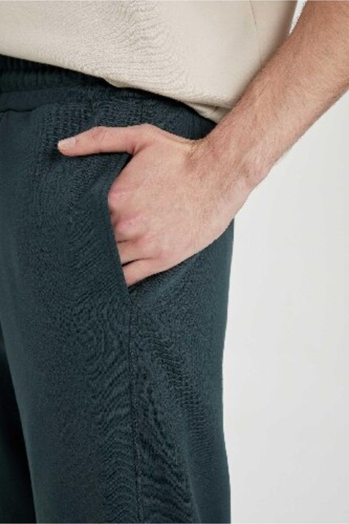 DeFacto-Tepláky Regular Fit Kapsy Šněrování Pas Elastická noha B6155Ax24Sp 7
