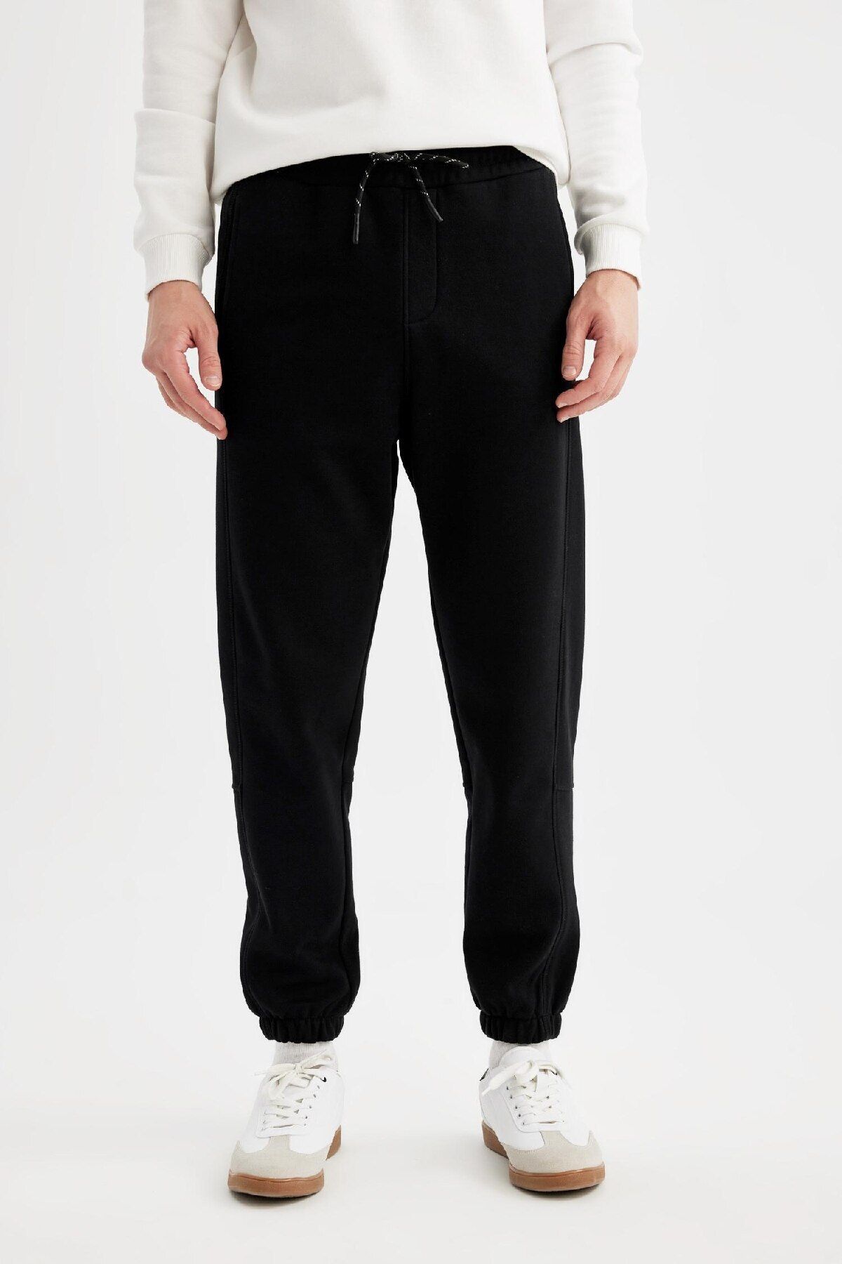 DeFacto-Regular Fit Sweatpants Pockets Lace up Waist Elastic Leg B6155Ax24Sp 6