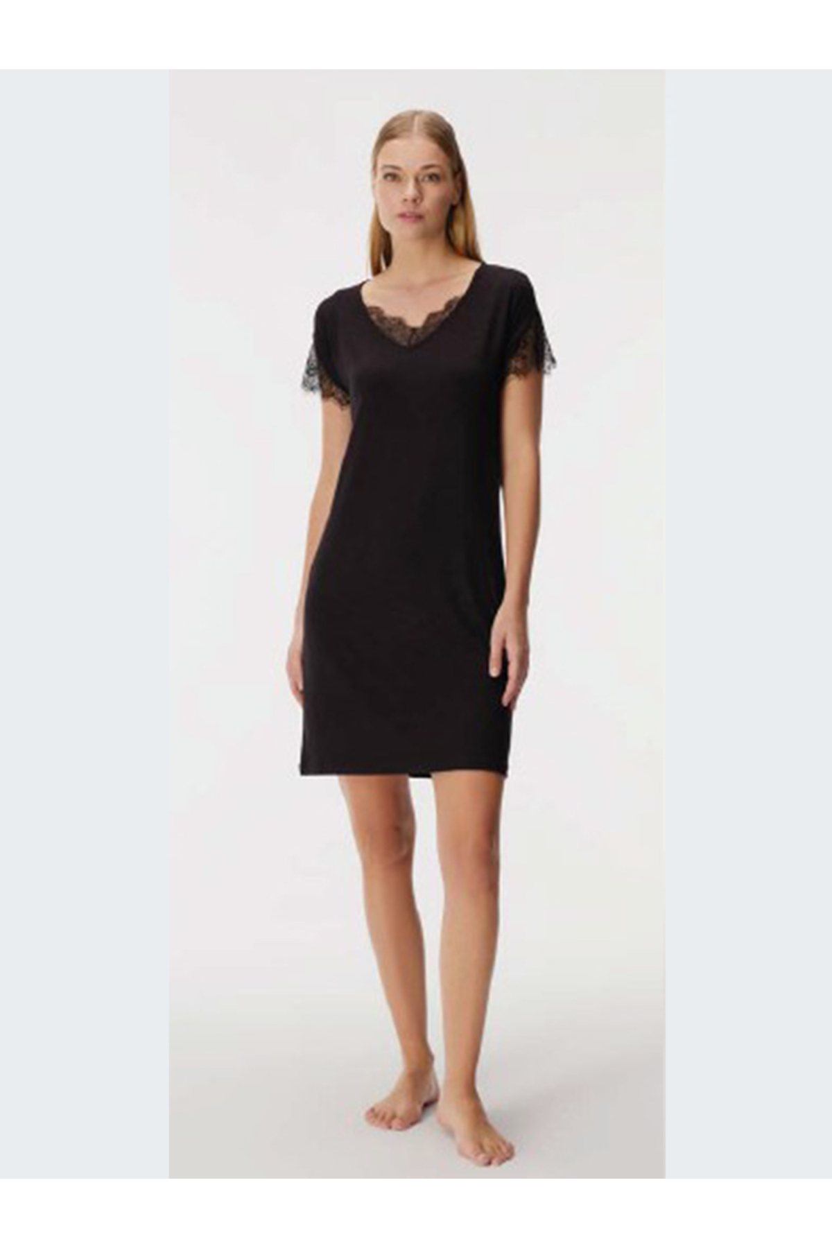 Edam İç Giyim Kadın Dantel işlemeli Kısa Kol V Yaka Gecelik