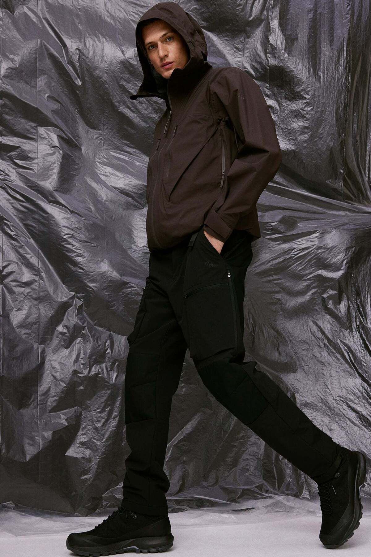 H&M-Regular Fit Lightweight shell jacket in StormMove™ 5