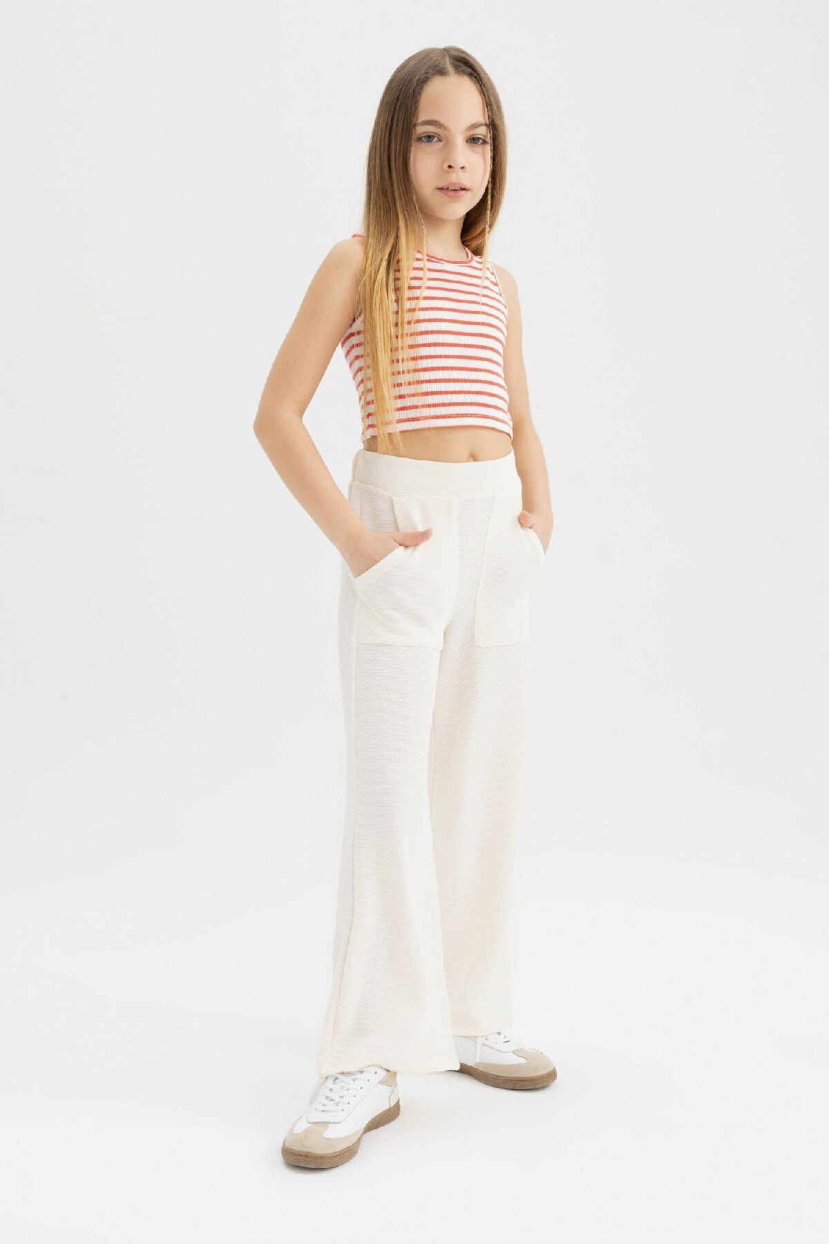 complete the look image