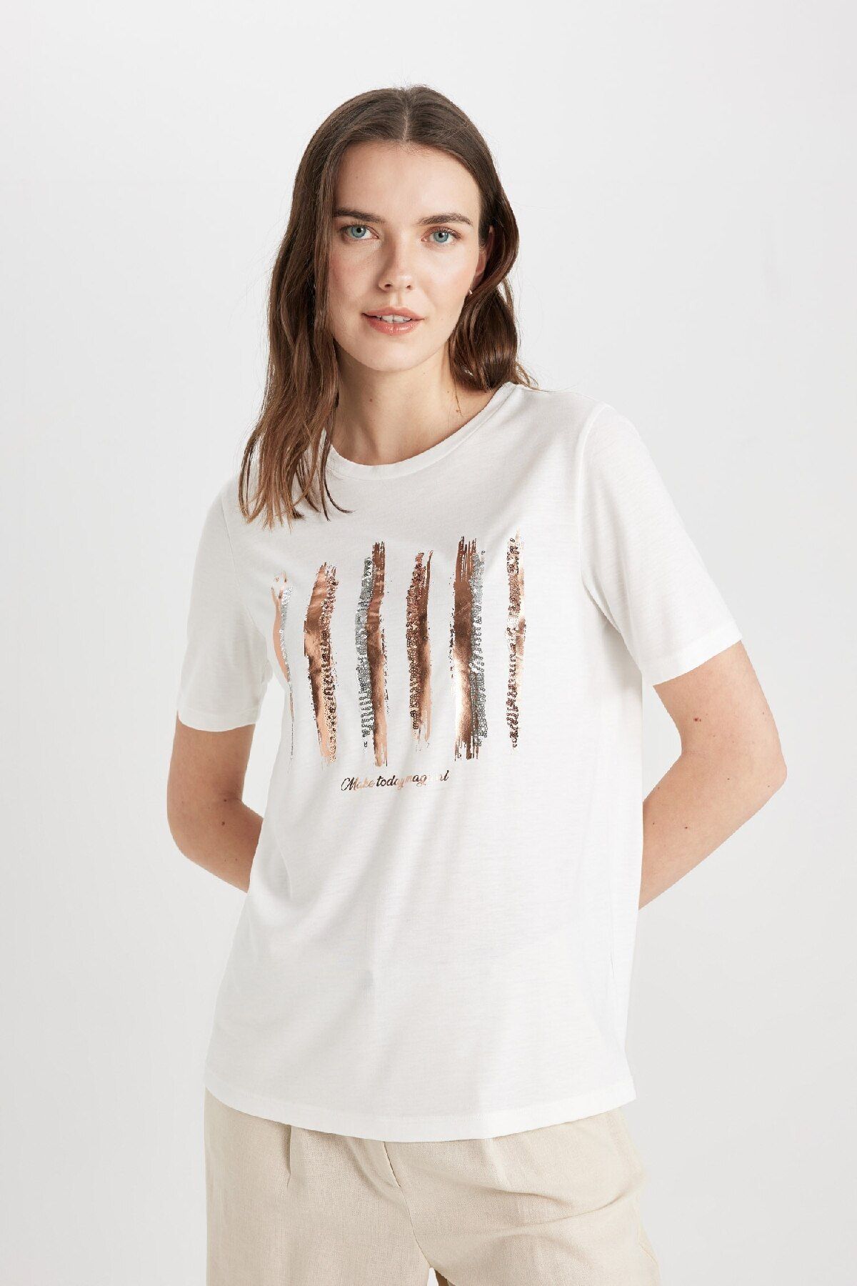 DeFacto-Normál Fit Crew nyakú nyomott rövid ujjú póló C2126ax24sp 4