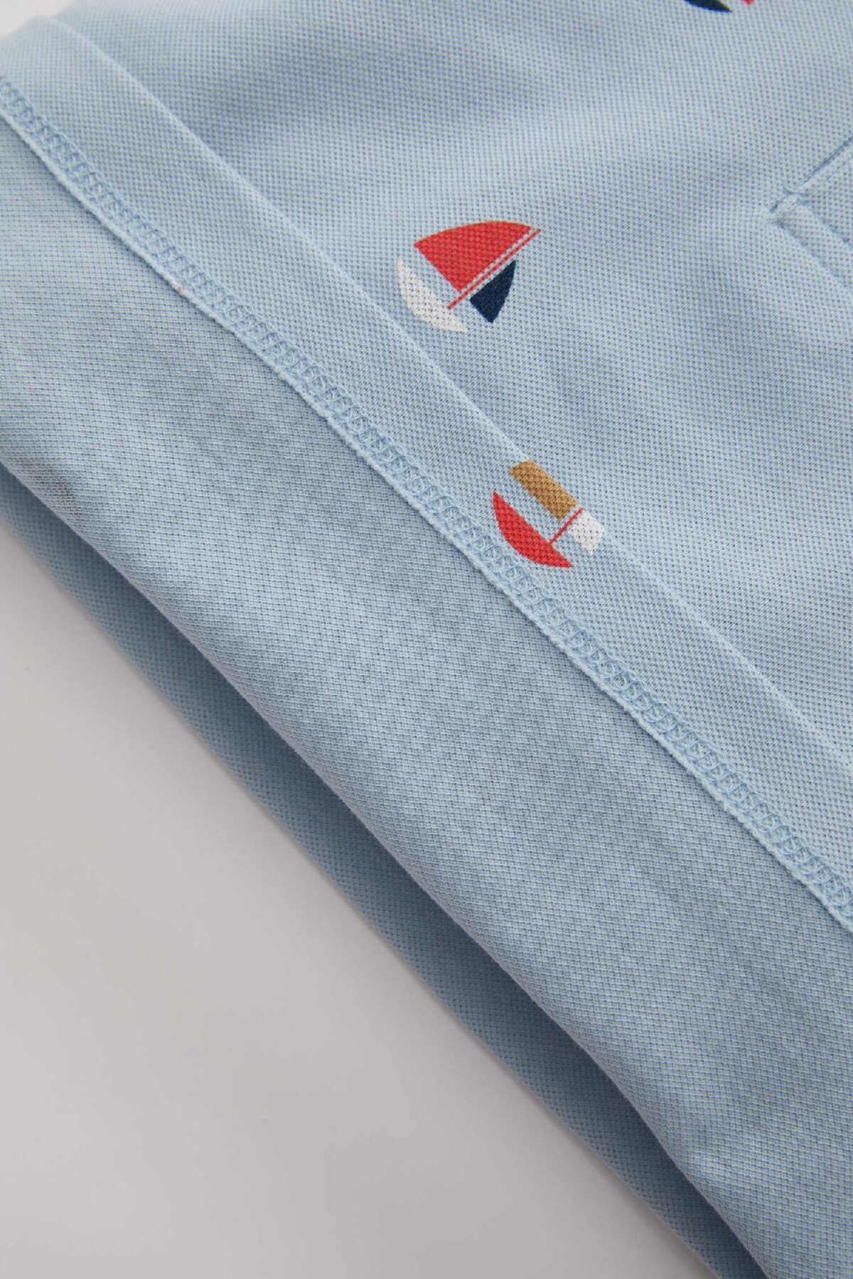 Defacto Erkek Bebek Desenli Pike Kısa Kollu Polo Tişört B9248A524SM fotoğrafı 3 (önizleme)