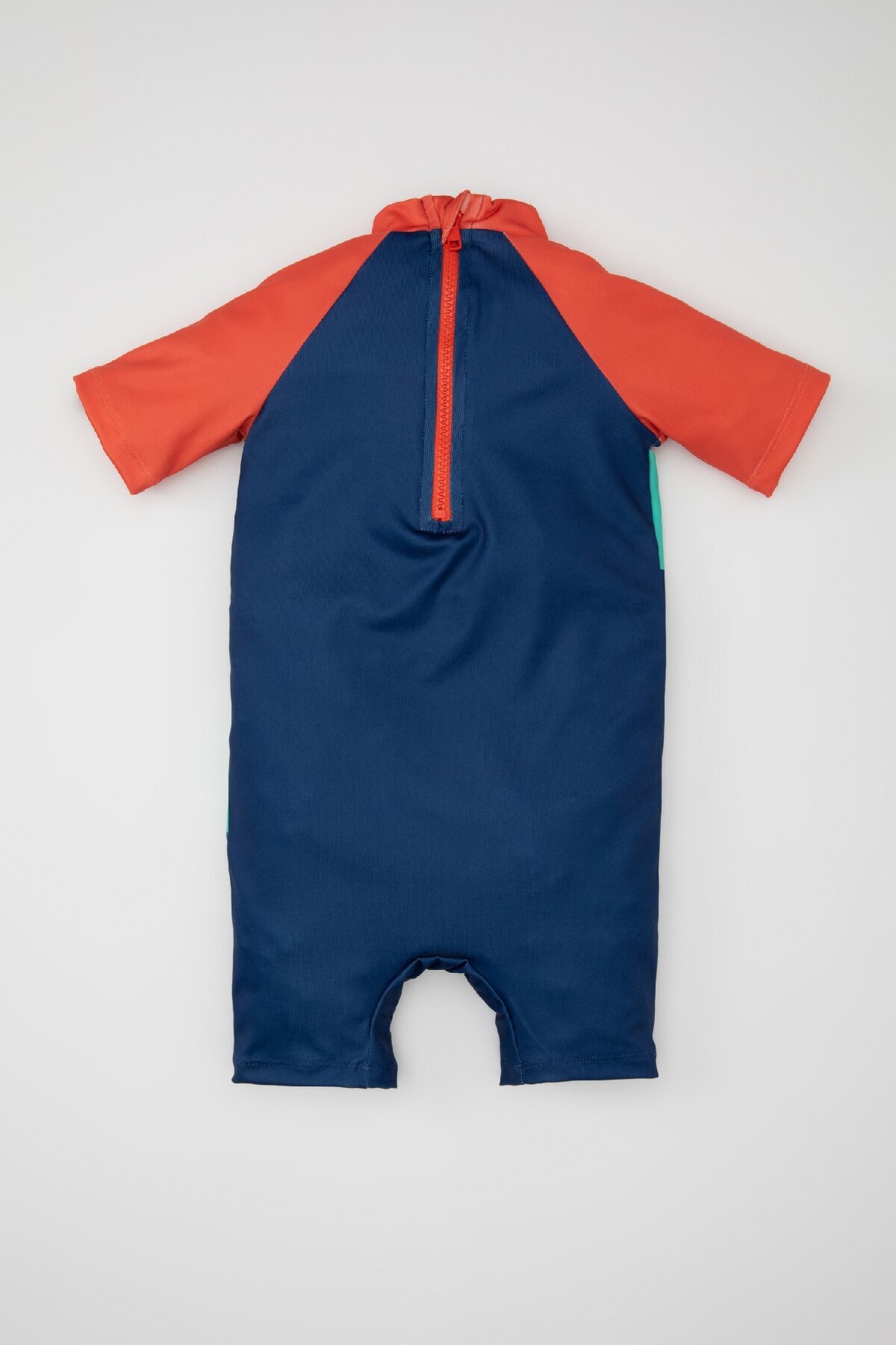 Defacto Timsah Desenli Kısa Kollu Tulum Mayo B9667A524SM fotoğrafı 5 (önizleme)