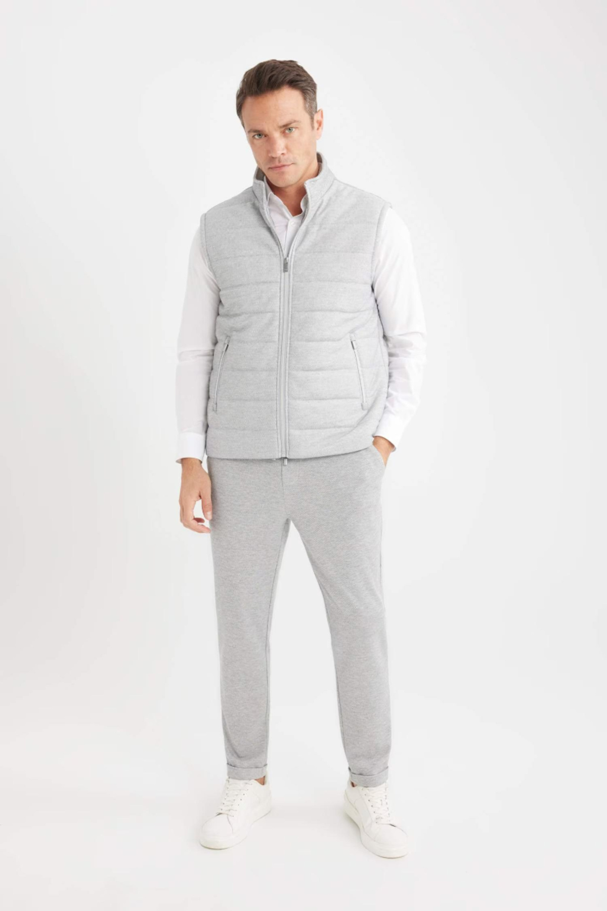 دفاکتو Slim Fit Slim Cut پایه یقه زیپ دار جیبی جلیقه فصلی فنری D7536AX25SP