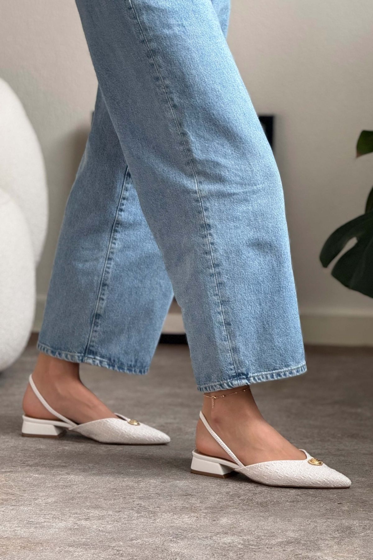 NİŞANTAŞI SHOES-Cassandra Weißer Teppich Accessoire Detail Kurzer Absatz Damen Babet 8