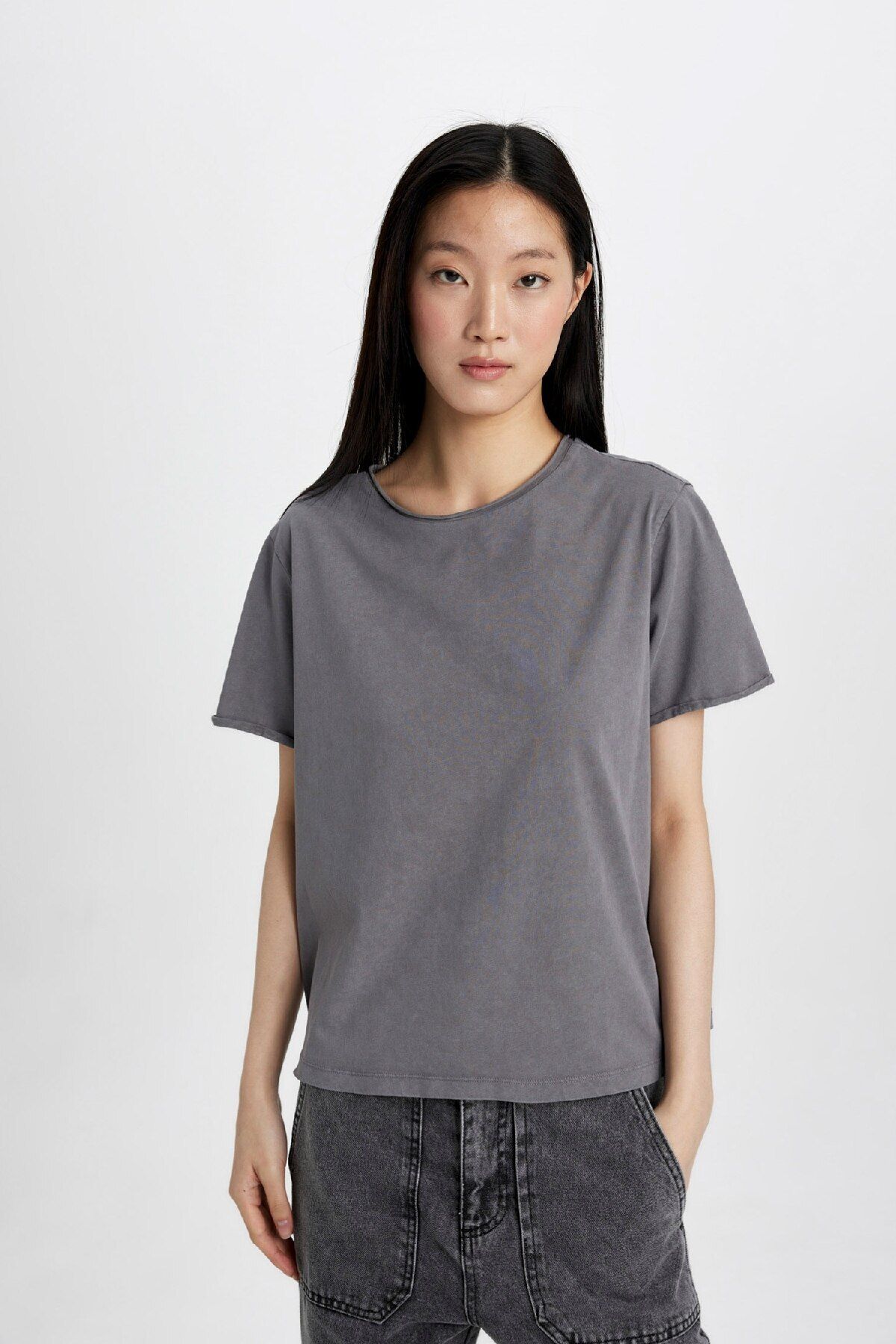 DeFacto-Tričko Regular Fit Crew Neck z česané bavlny s krátkým rukávem C6197ax24sm 4