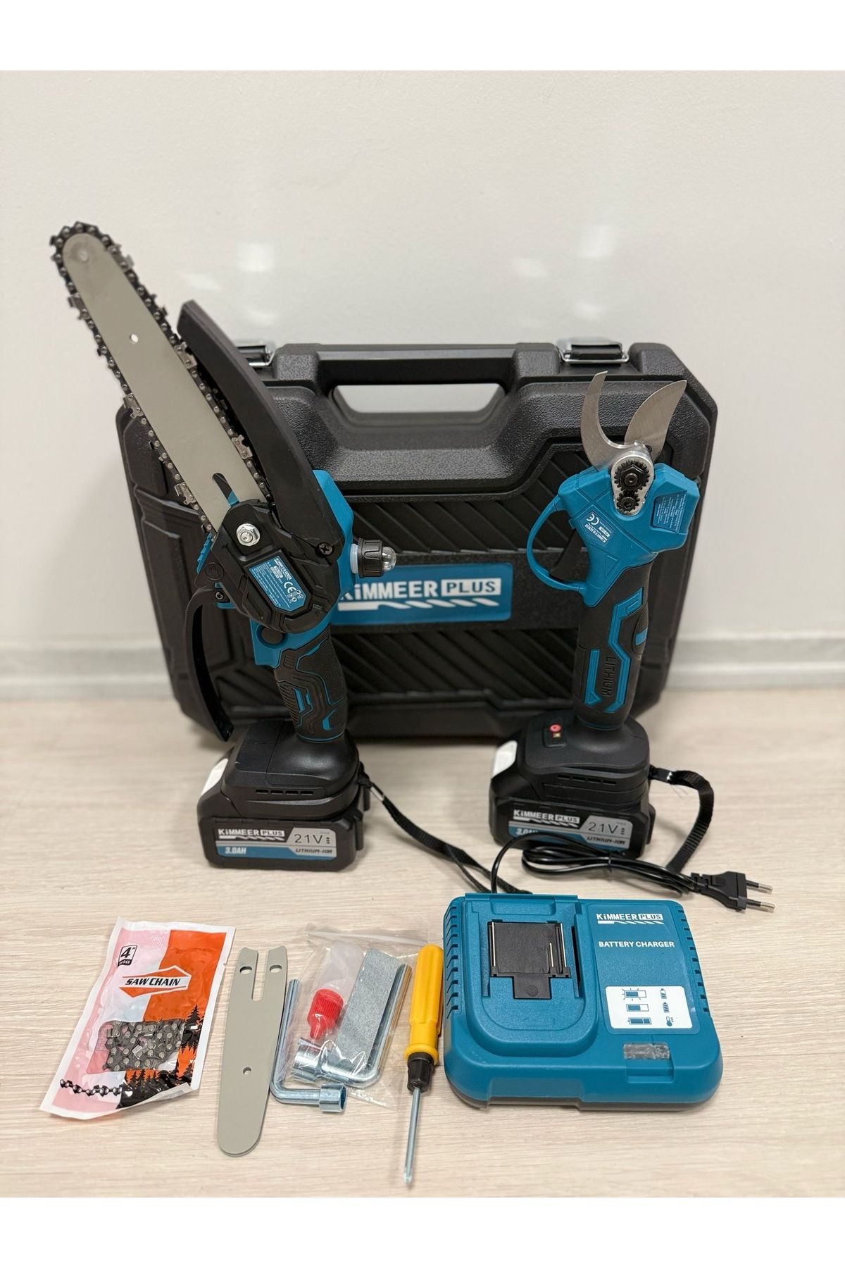 LUNAX Kimmer plus 2 Li Set 21 V 3 Ah 2x Akülü Çelik 2 Pala Şarjlı Dal Ağaç Kesme Bağ Budama Makası