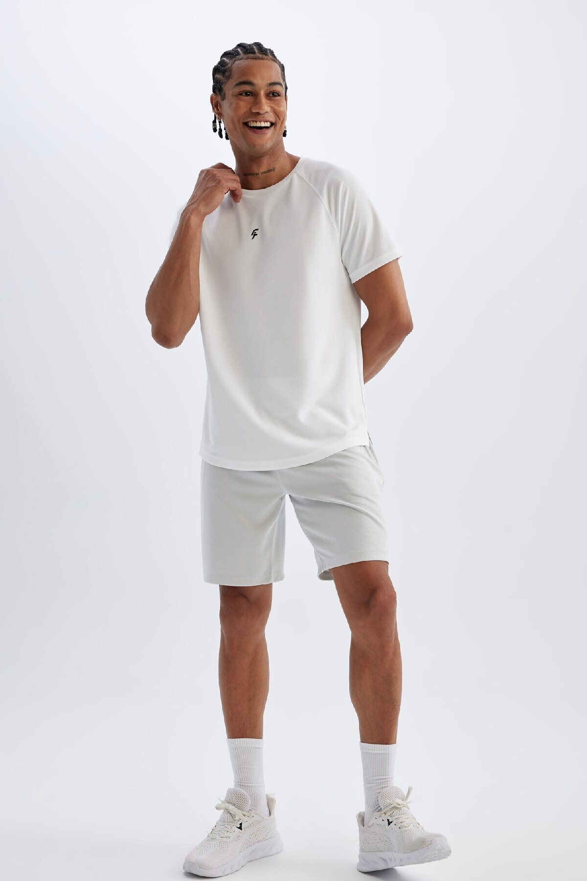 دفاکتو شورت پاهای استاندارد DeFactoFit Slim Fit Slim Cut Athlete V3030AZ24AU