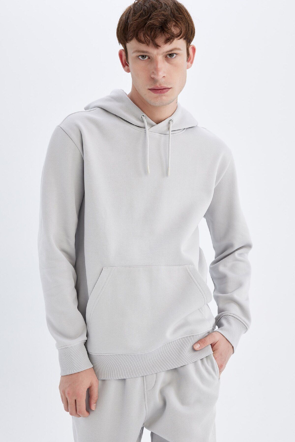 DeFacto-Μαλακό πουπουλένιο φούτερ Basic Hooded - Kangaroo Pocket, Regular Fit X8283az24au 4