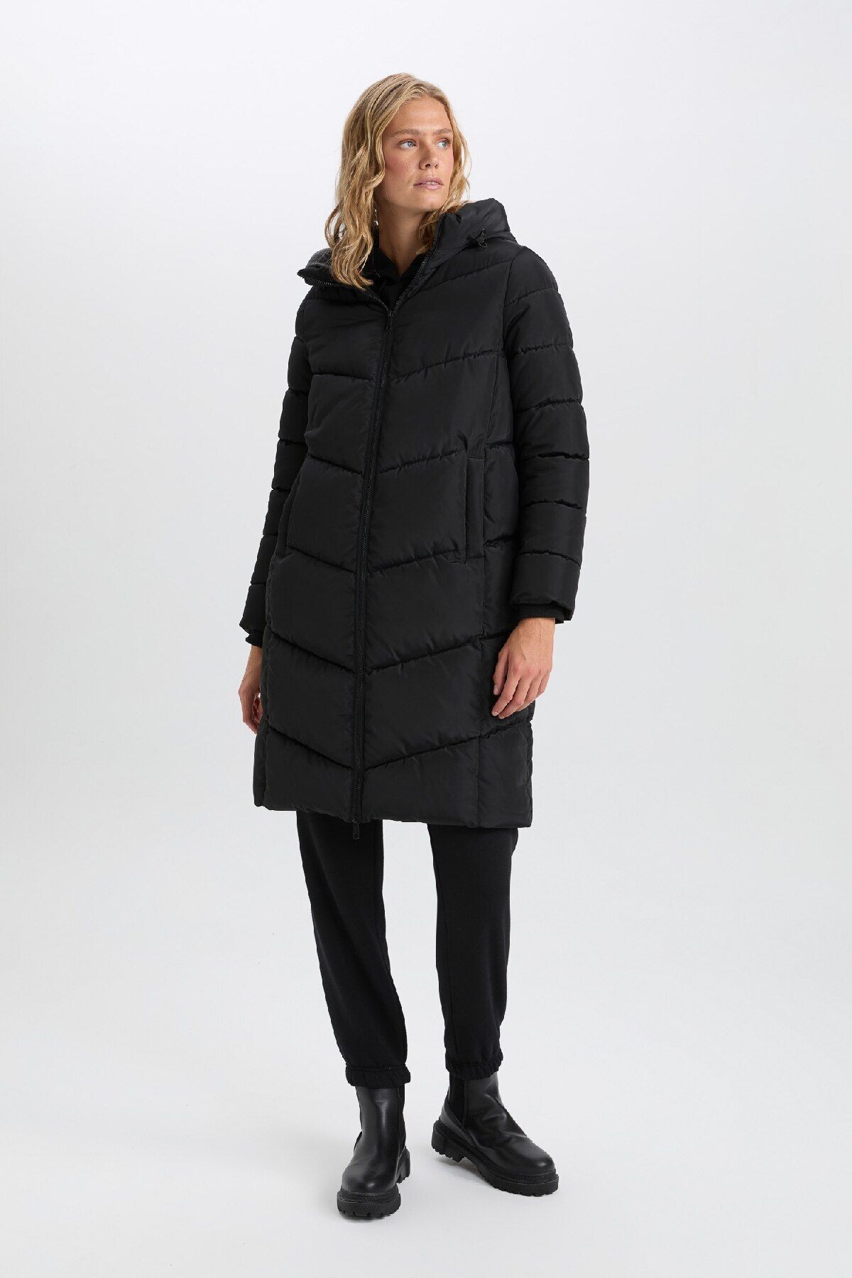 complete the look image