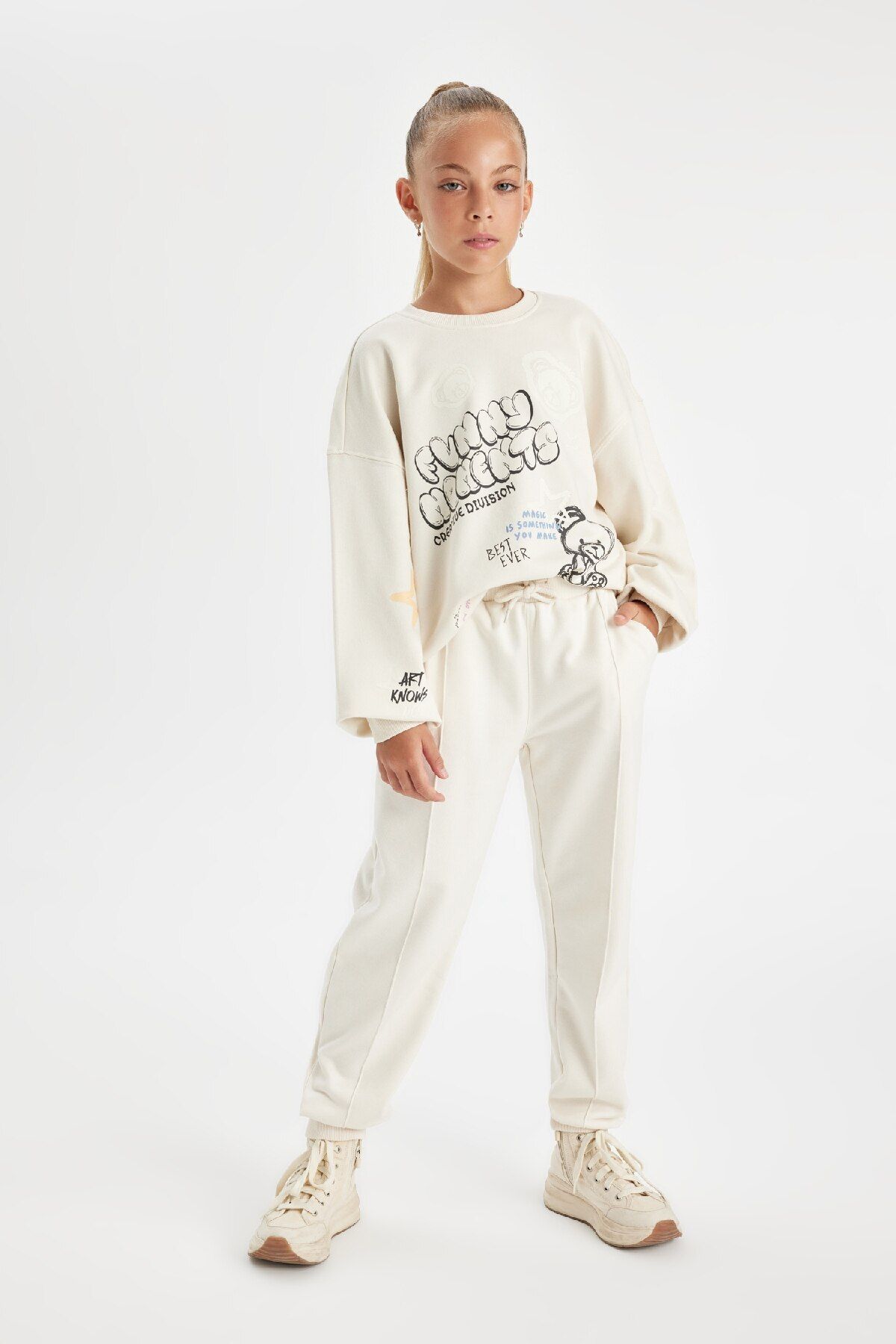 complete the look image