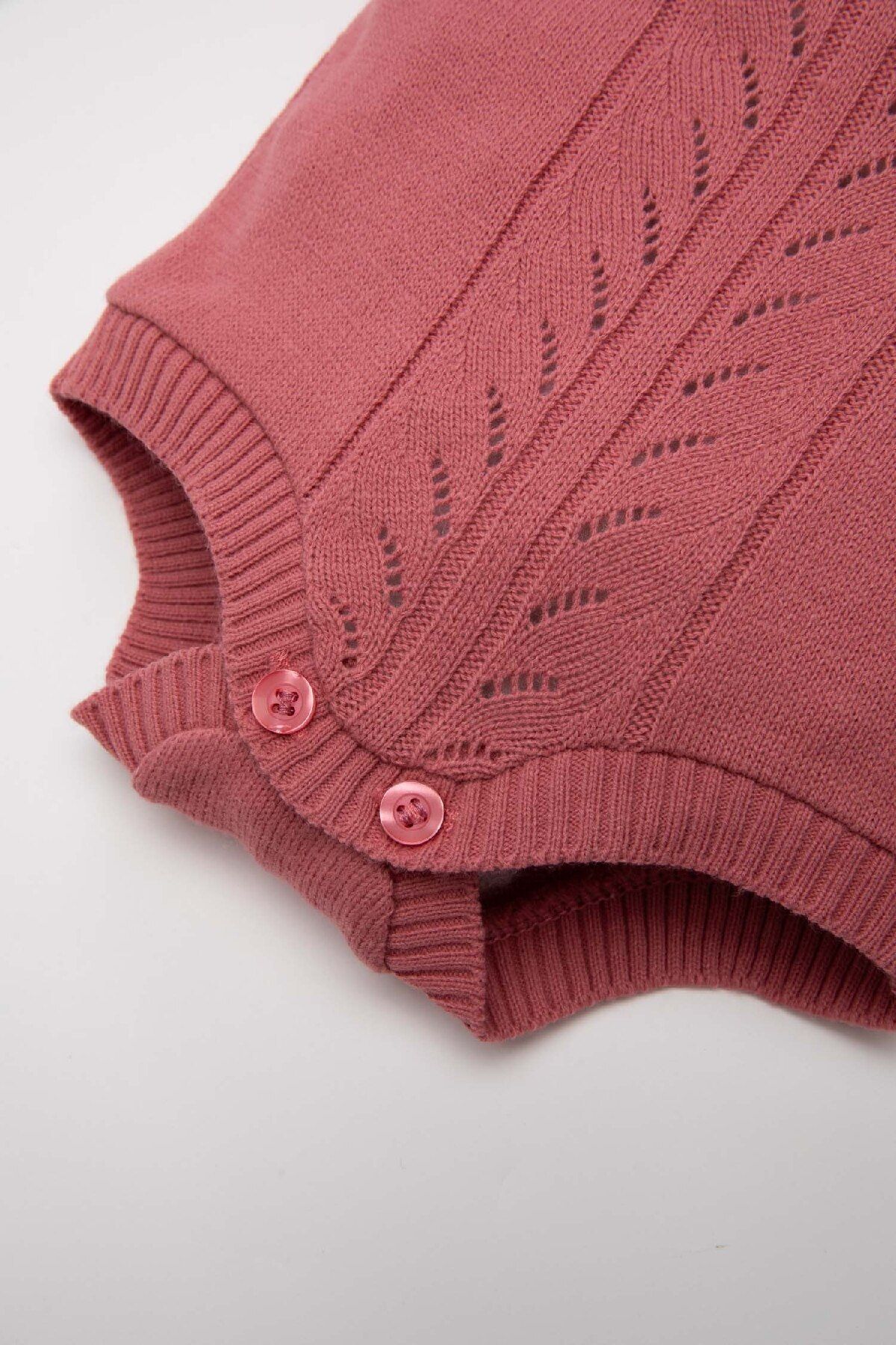 DeFacto-3-teiliges Set für Babys, Mädchen, Strickwaren, langärmlig, gestreifter Body, Mütze und Strumpfhose C9760a524wn 3