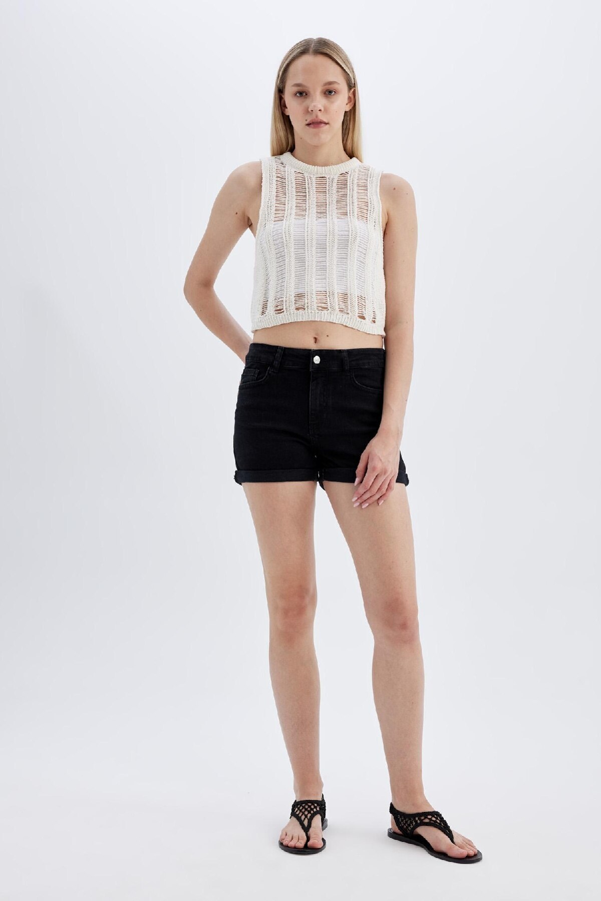 complete the look image
