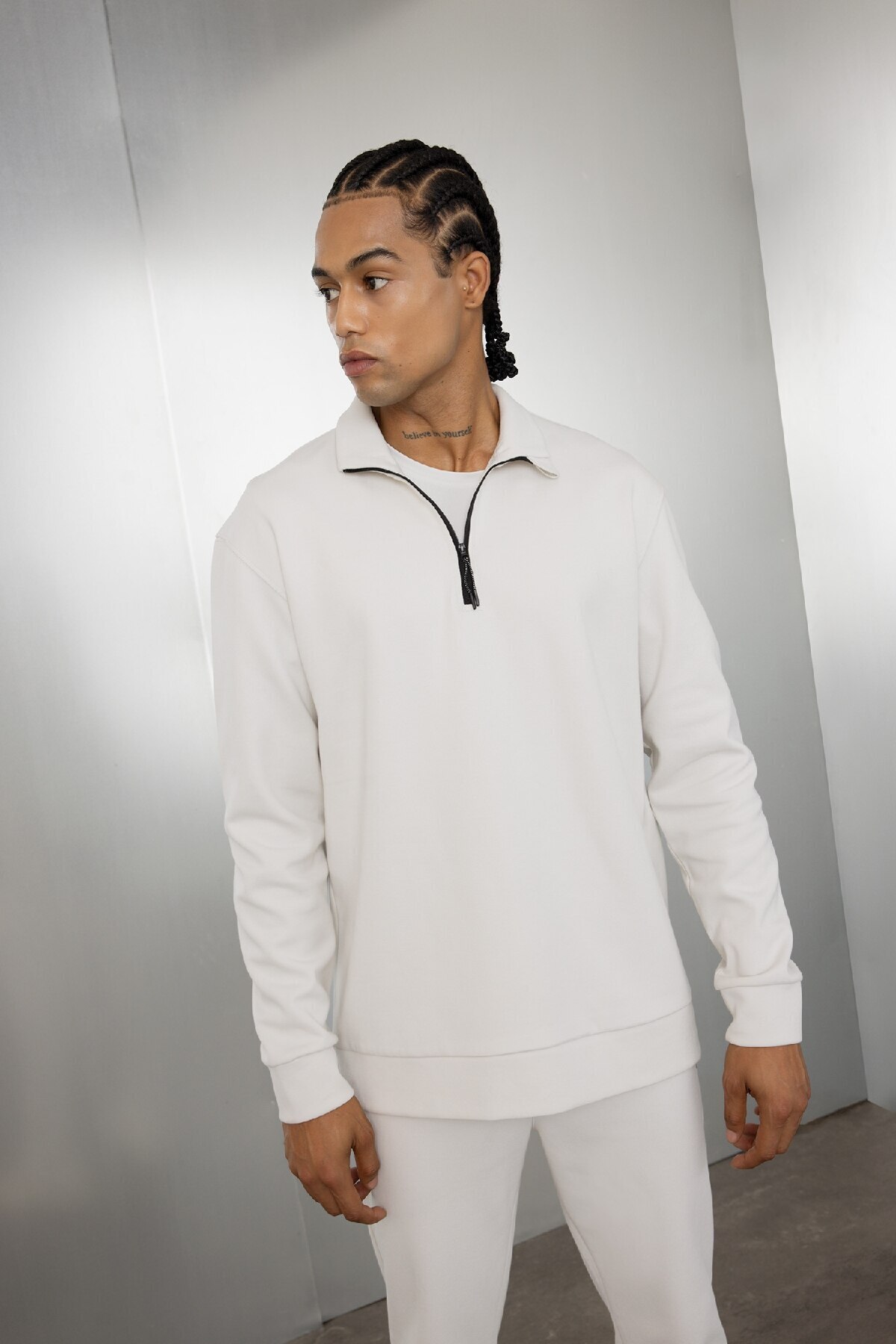 complete the look image
