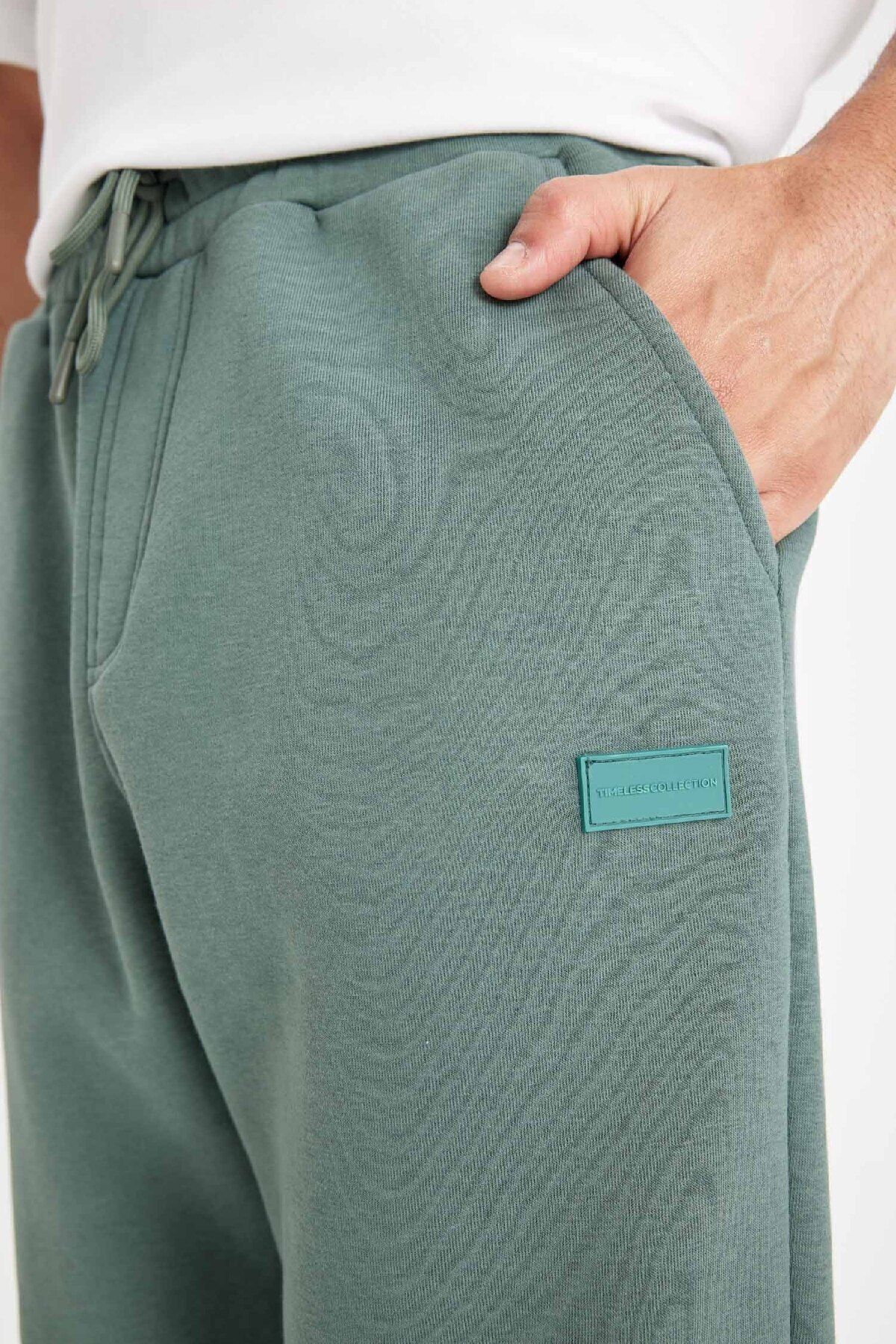 DeFacto-Regular Fit Jogger Sweatpants with Pockets Elastic Waist Leg X8286Az24Au 5