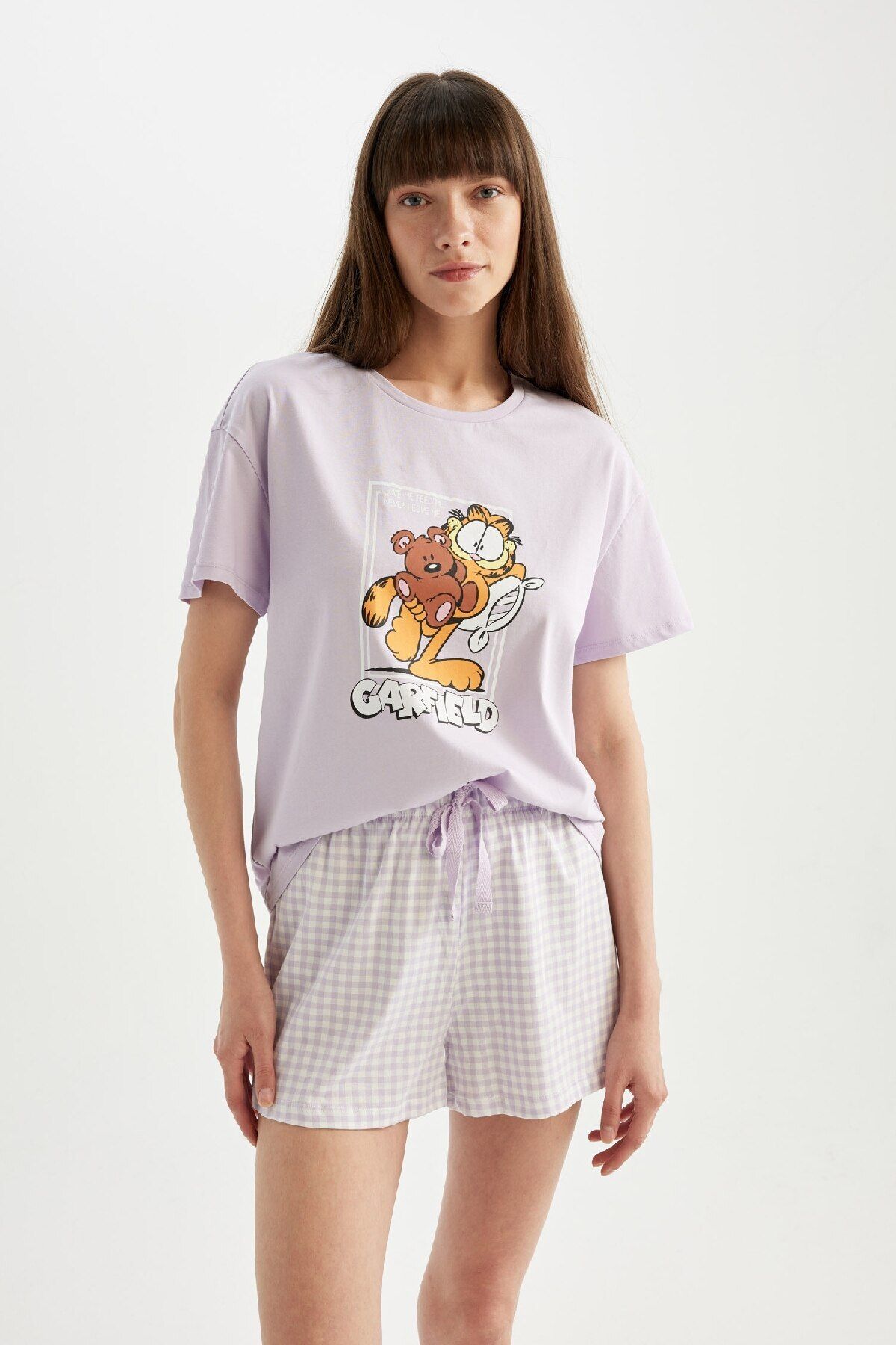 DeFacto-Garfield Patterned Regular Fit Short Sleeve Pajamas Set with Shorts - C7953AX24HS 6