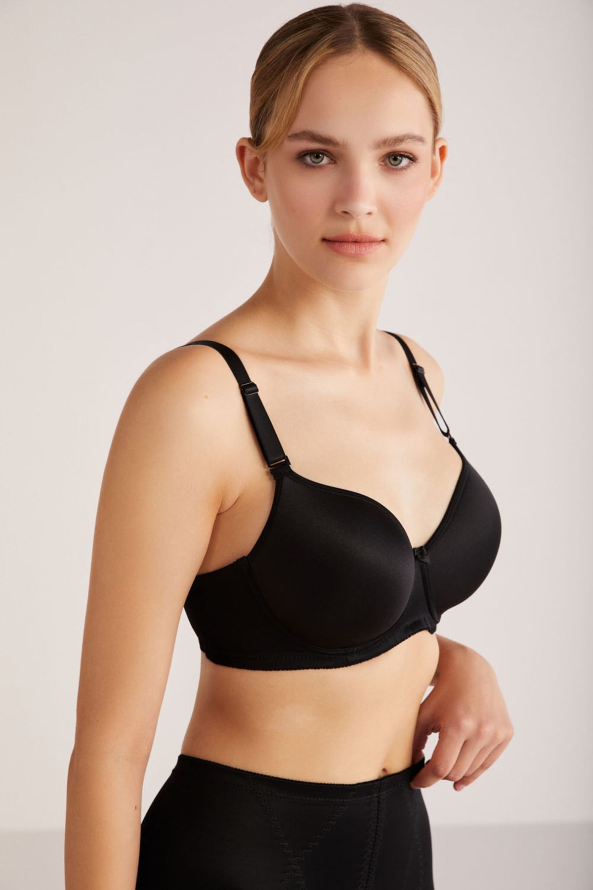 Kom-Soft Covered Unpadded and Unpadded Bra with Detachable Straps 2