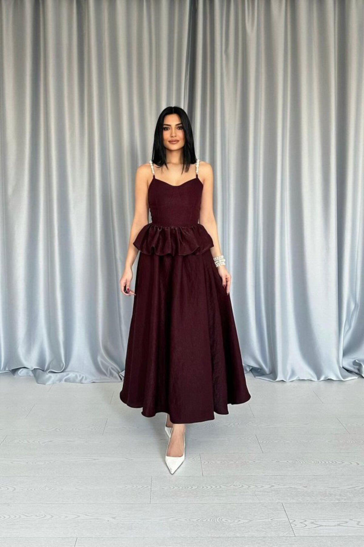 velmorafashion Bordo Beli Büzgülü İnci Askılı Uzun Elbise