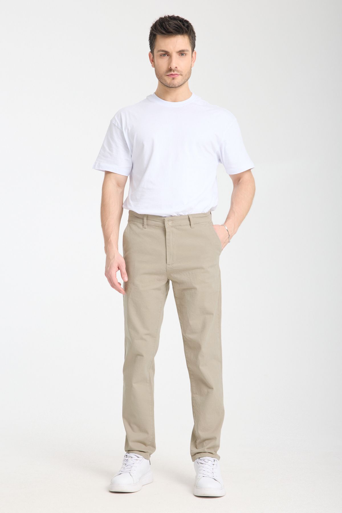 Trendyol Collection Elastyczne Spodnie Chino Gabardynowe - Regularny Krój Tmnss25pl00019 Mężczyzna - 44