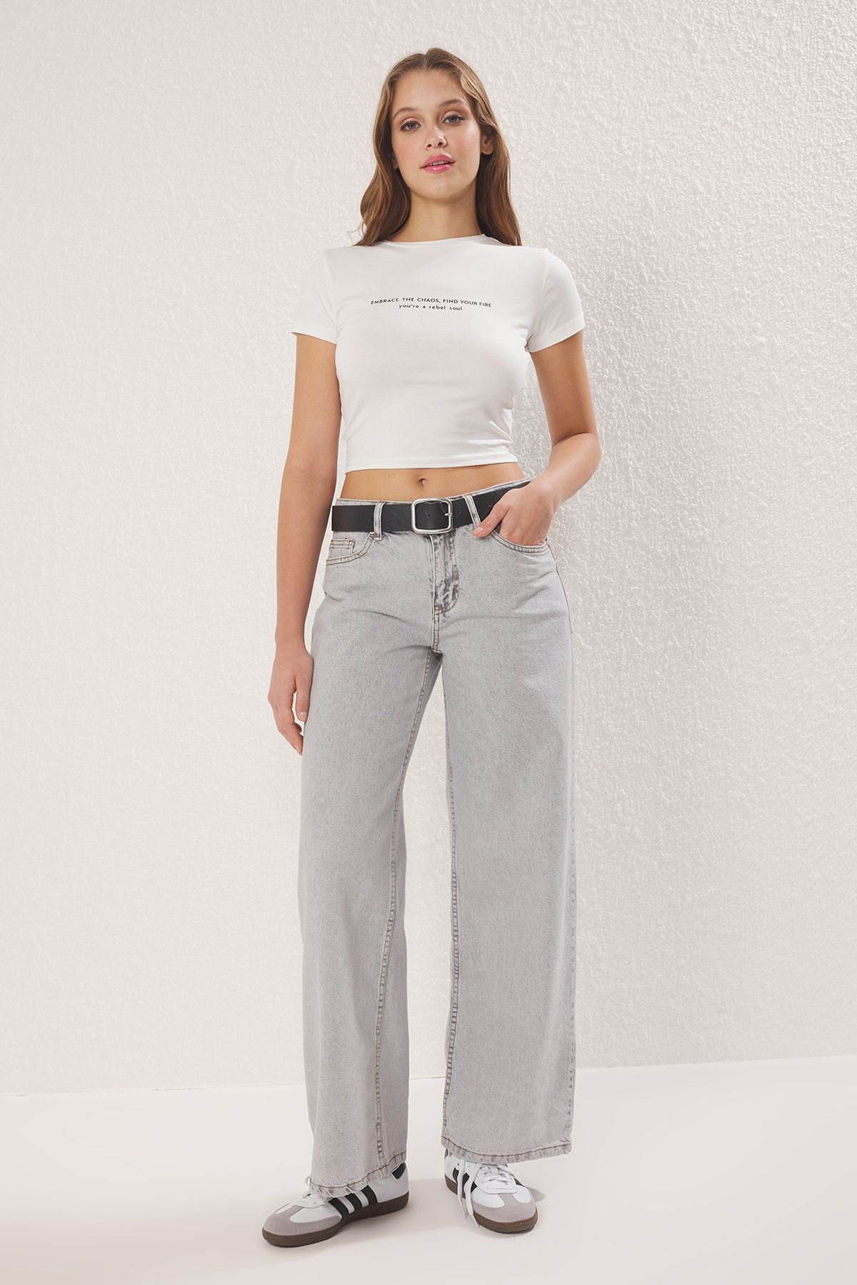 Trendyol Collection Szare Jeansy Typu Baggy Z Niskim Stanem Kobieta - 38