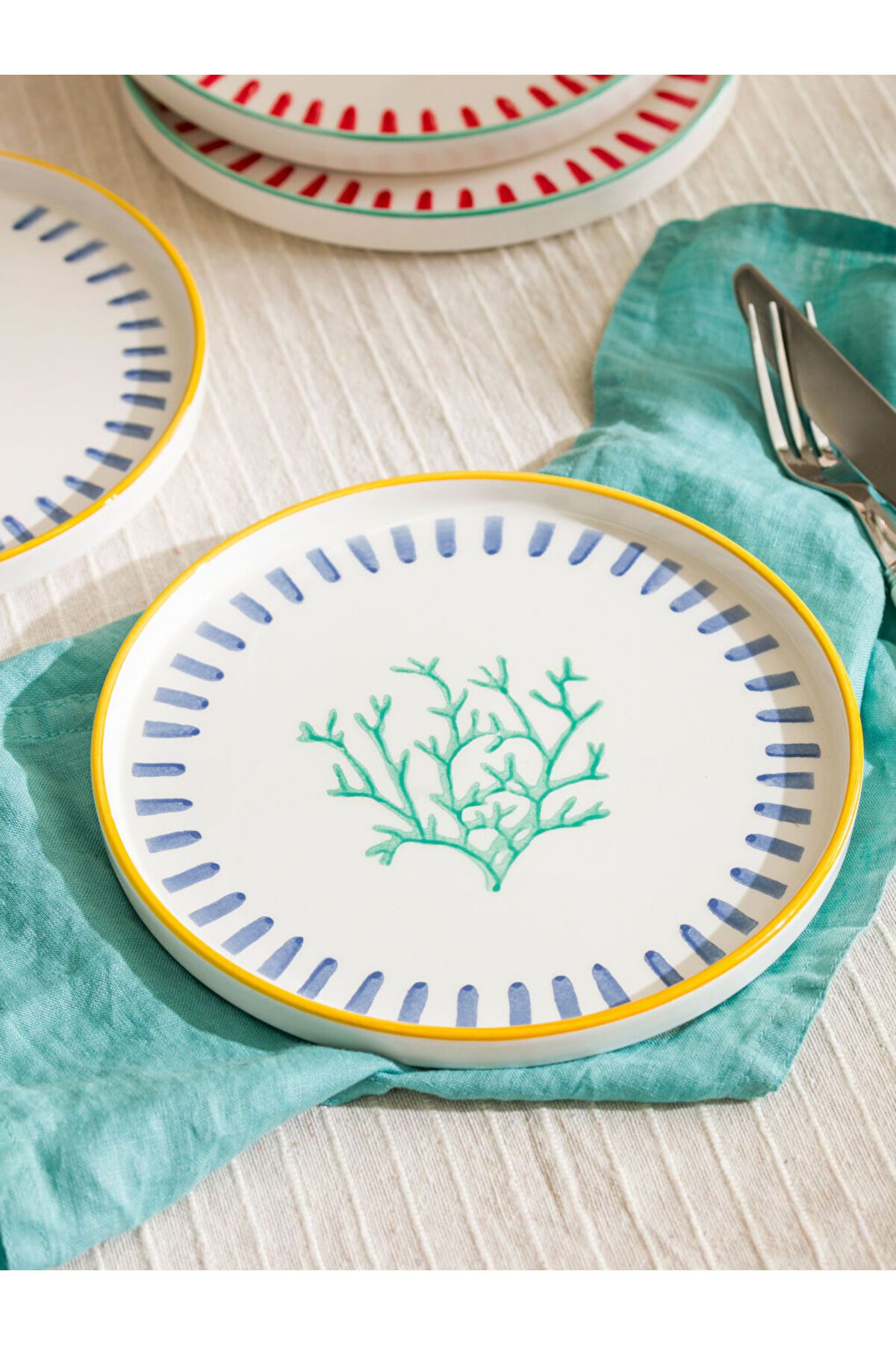 LC Waikiki-Sparkling Selections from Shining Store |   Mixed Printed Ceramic Cake Plate Set of 4 20 cm 2