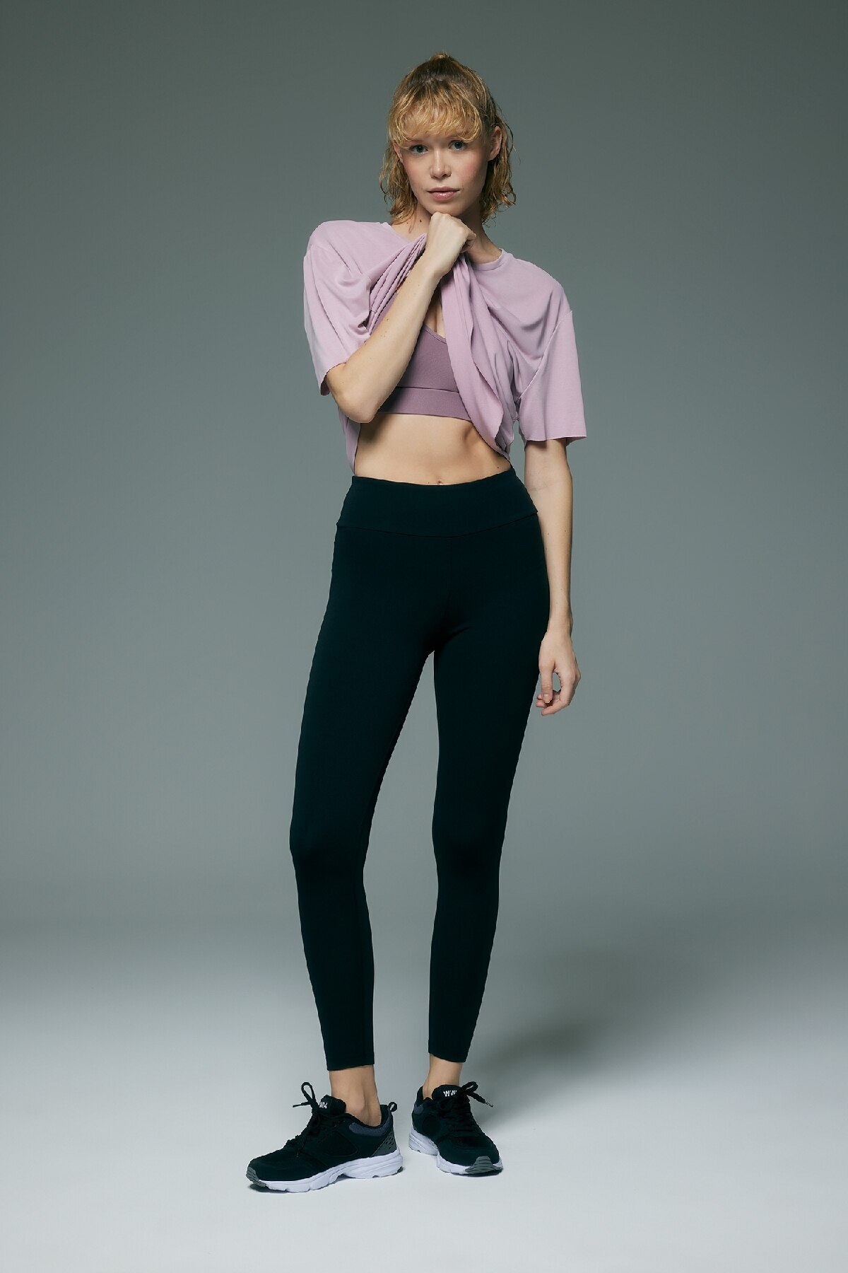 DeFacto-Hohe Taille INNEN SOĞUTTASCHEN Knöchelwickler Basic Plain Sportler Leggings W8206az23au 1