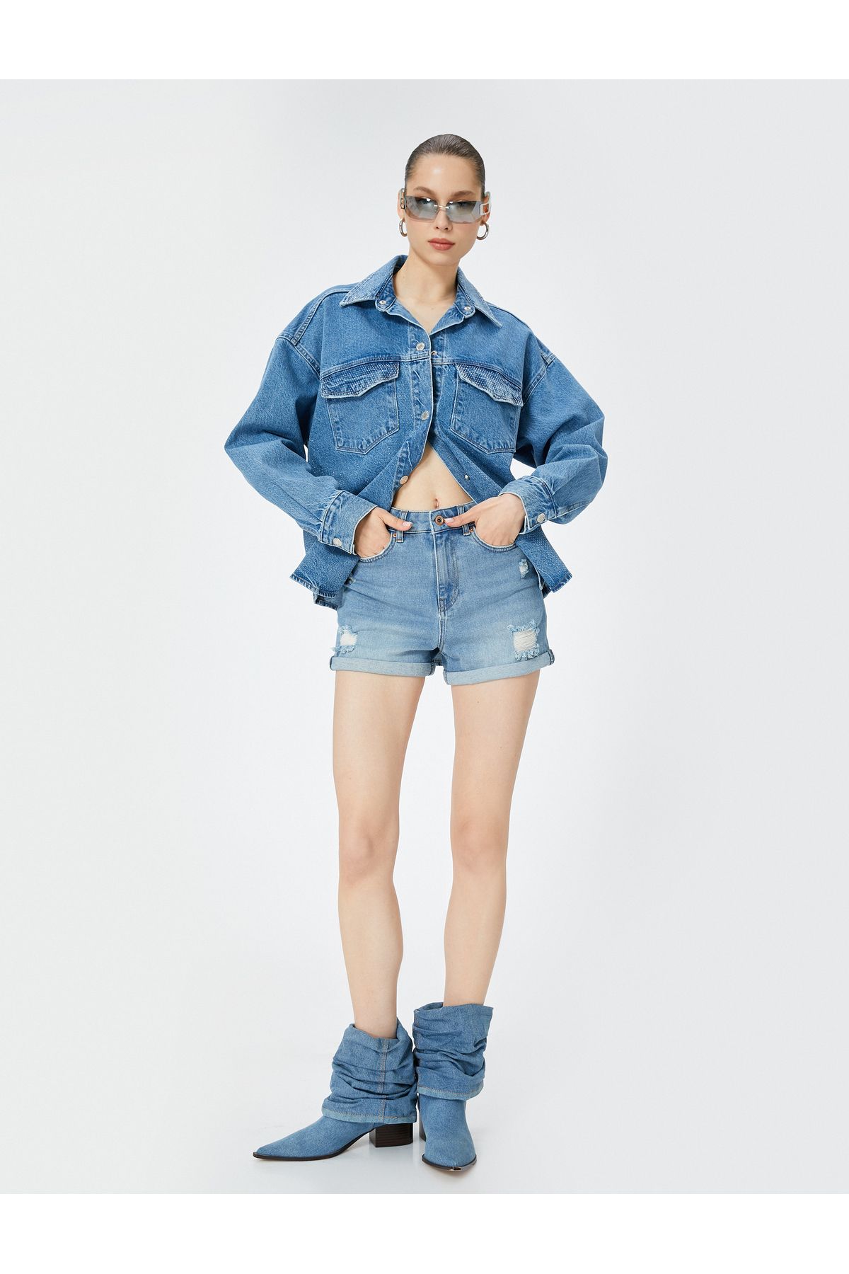 Koton Yeni Sezon Mini Kot Şort Yüksek Bel Skinny Fit Yıpratılmış Cepli