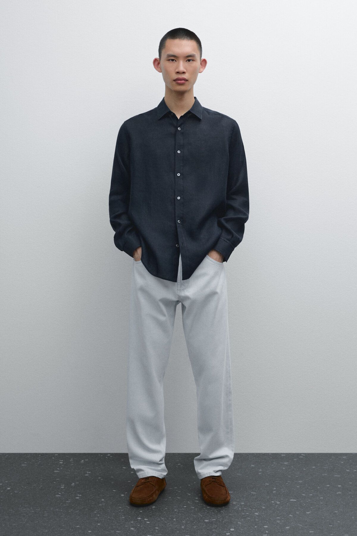 شلوار جین با جلوه کم رنگ با تناسب اندام Massimo Dutti