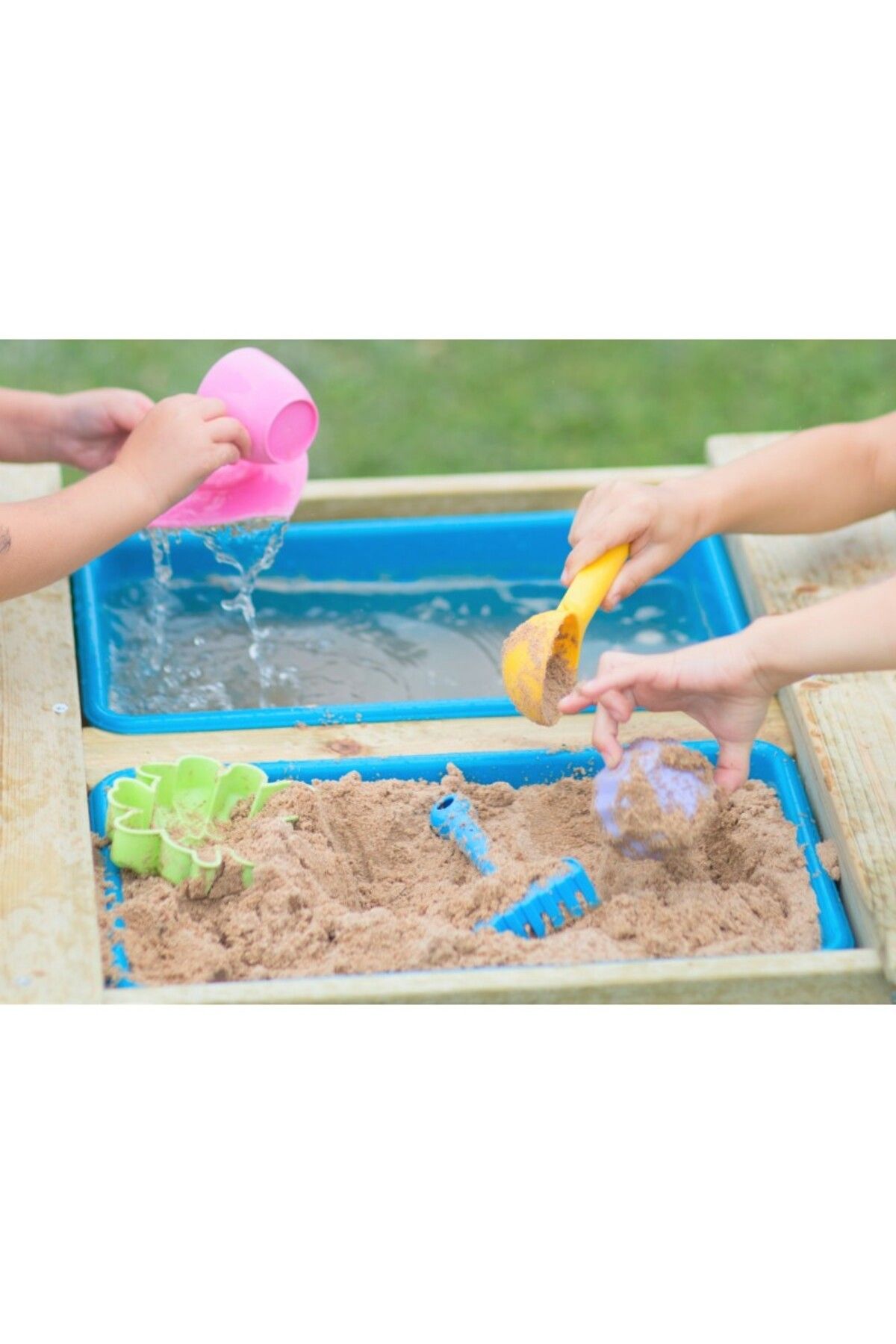 Wendi Toys Masa De Picnic Senzoriala Cu Bancute Si Loc Pentru Nisip Si Apa (t3), Wendi Toys - One Size