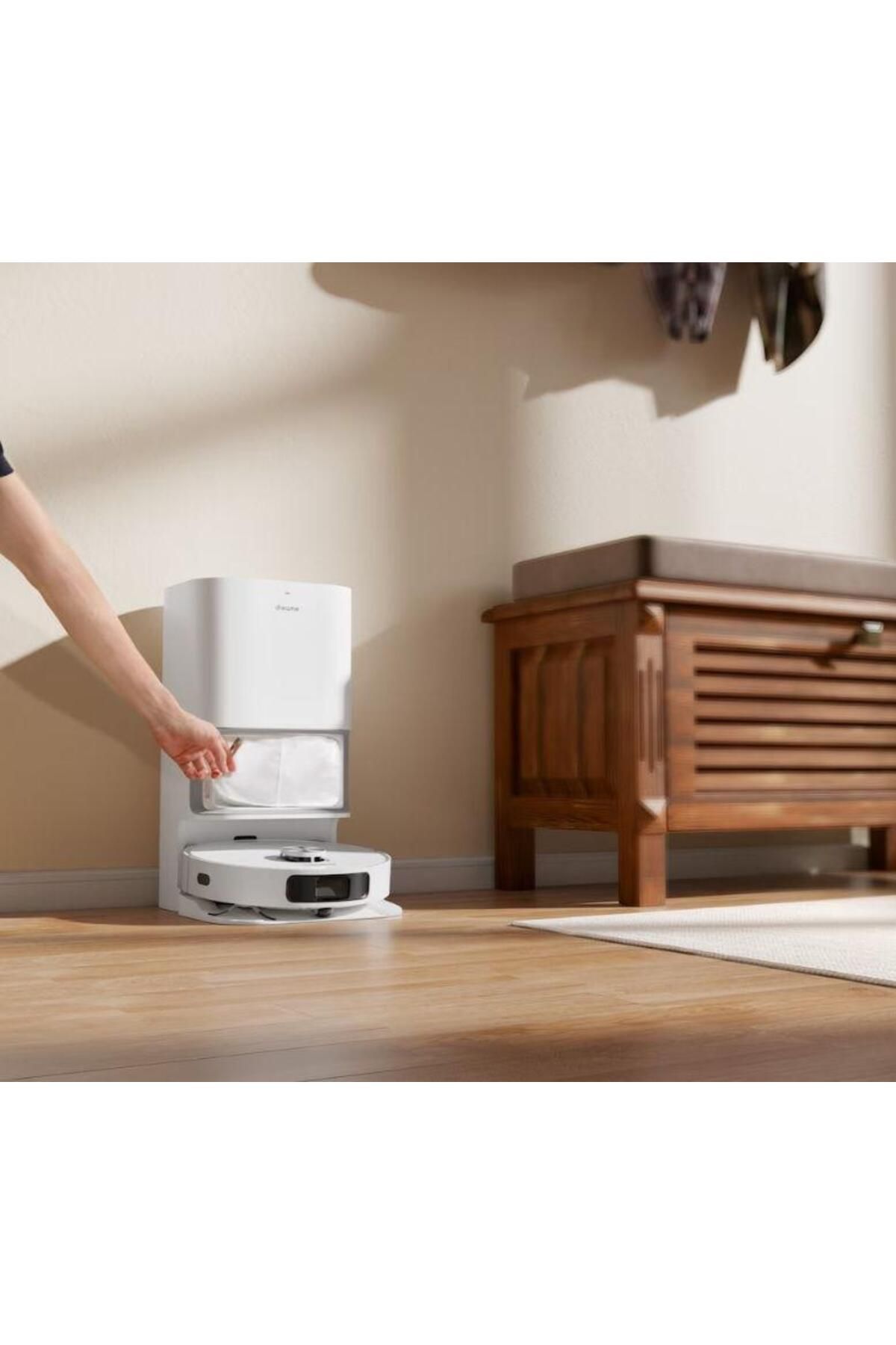 Dreame-Aspirator robot Dreame L10 Ultra, 75 W, Recipient praf 250 ml 5