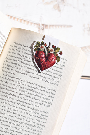 GÖKÇETasarım Kalp Mıknatıslı Kitap Ayracı / Magnetic Bookmark