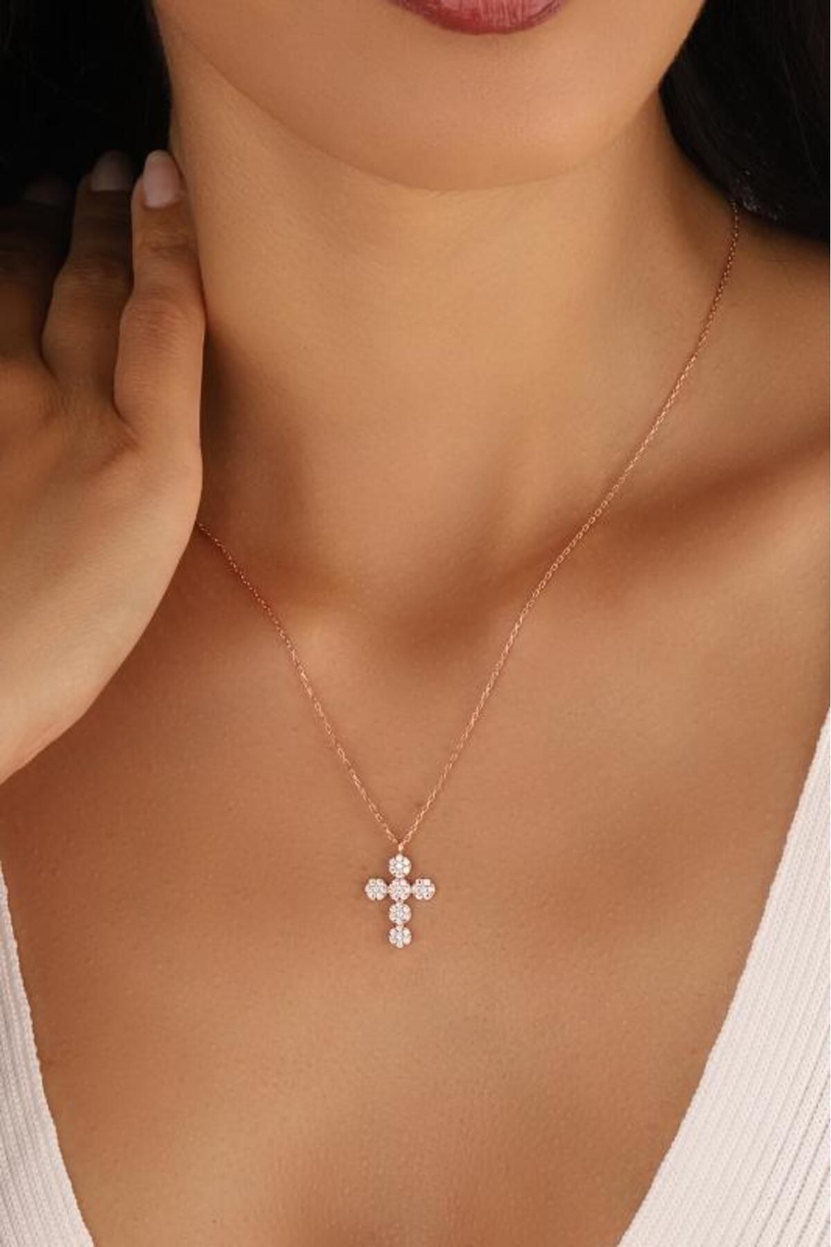 Mistik Silver Haçlı Gümüş Kolye