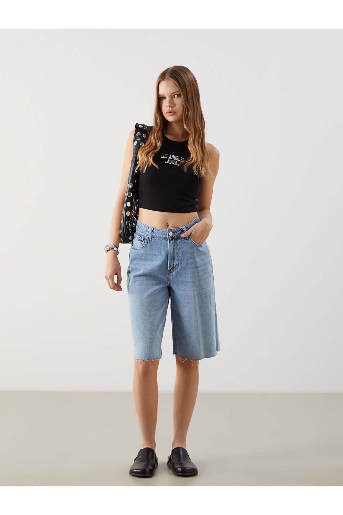 complete the look image