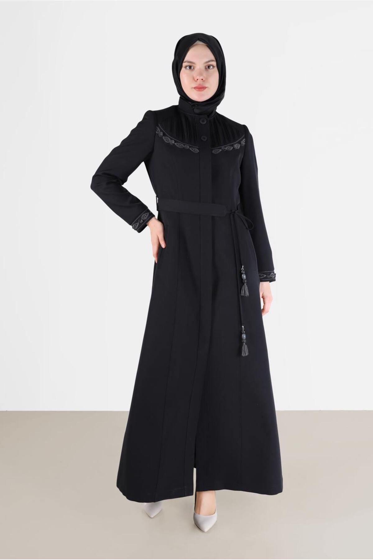روپوش با جزئیات گلدوزی شده 10487 Alvina