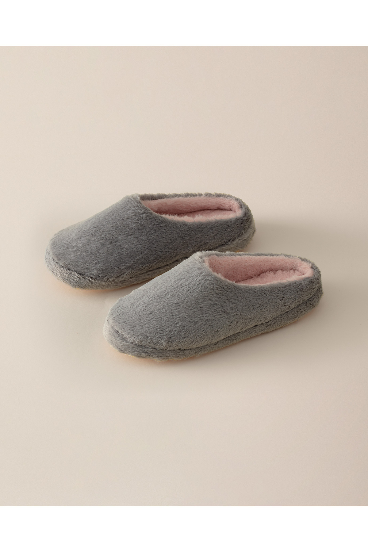 Madame Coco-Gray Dox Women's Slippers 2