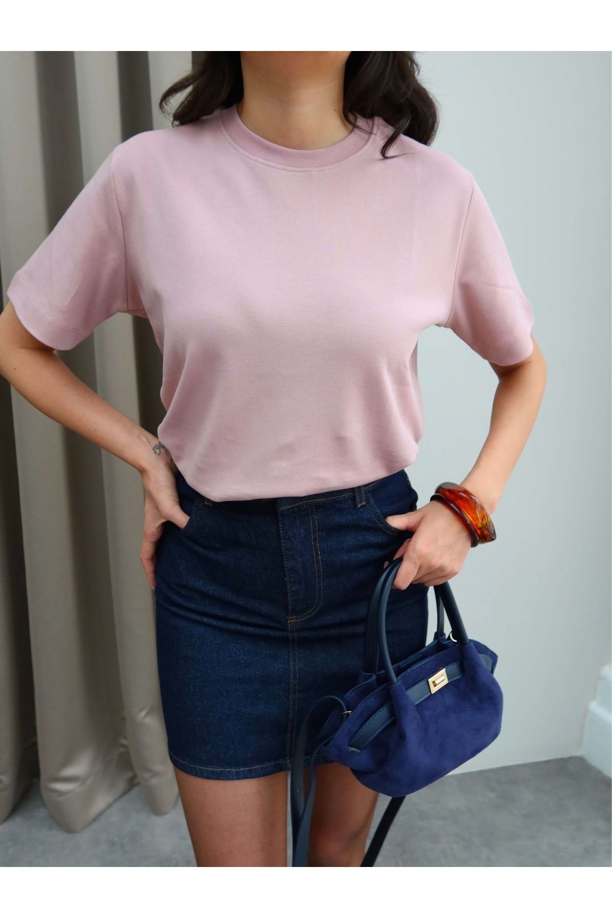 complete the look image