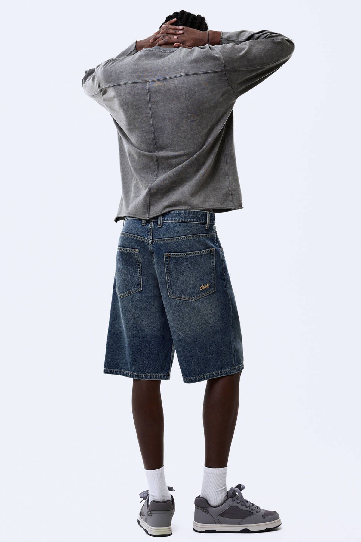 complete the look image