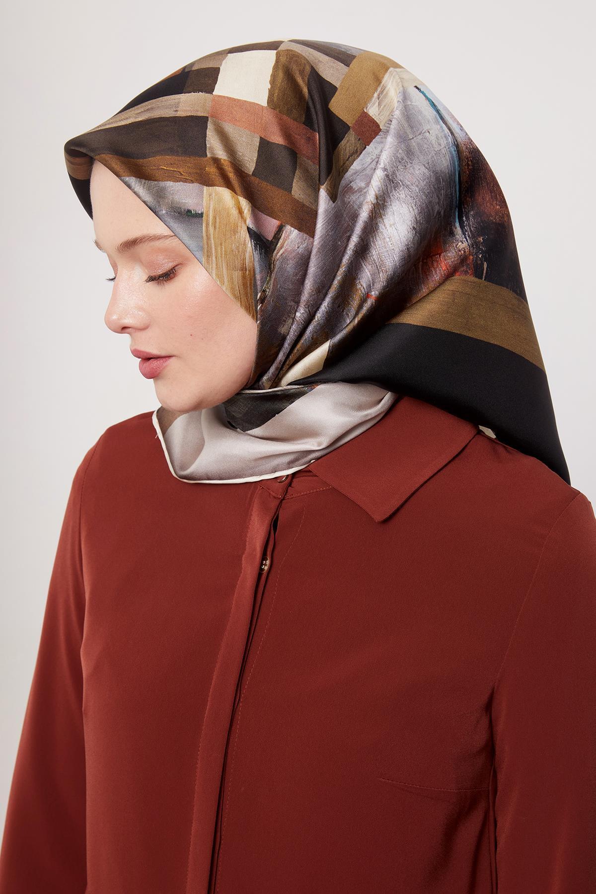 Levidor-Eșarfă de mătase din twill cu model abstract negru 1