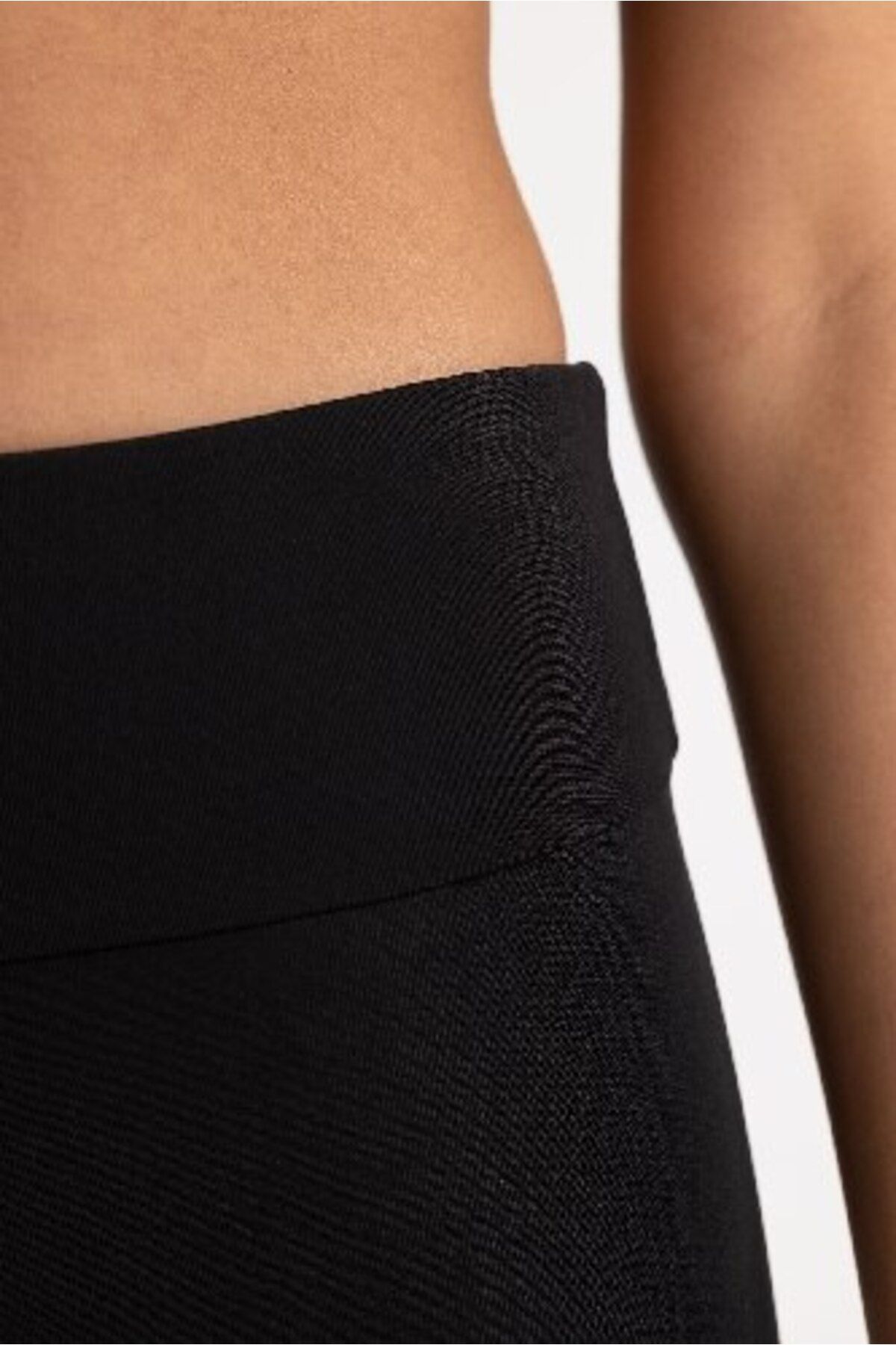 DeFacto-Schwarze Sport-Leggings mit hoher Taille und Tülldetails – Z9848az23sp 6
