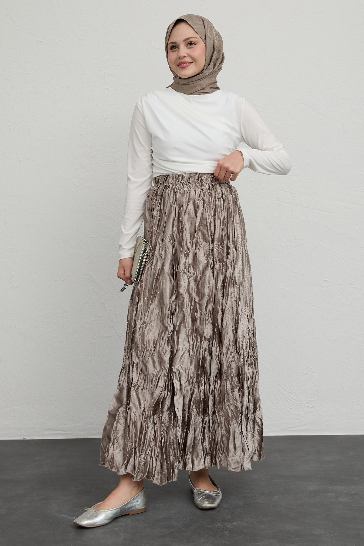 InStyle-Fusta din nurcă din satin perlat 3