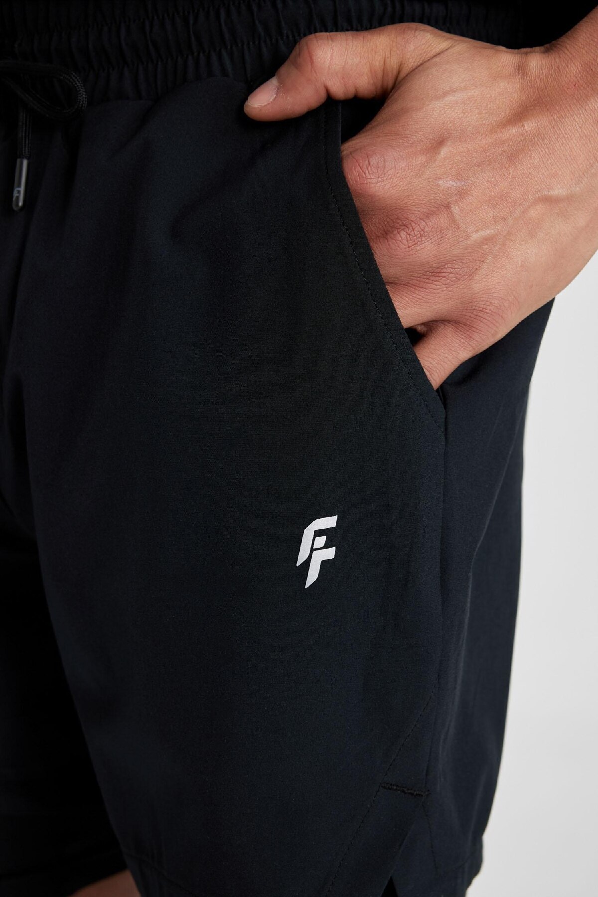 DeFacto-Slim Fit Sportshorts Z5483az24sp 7