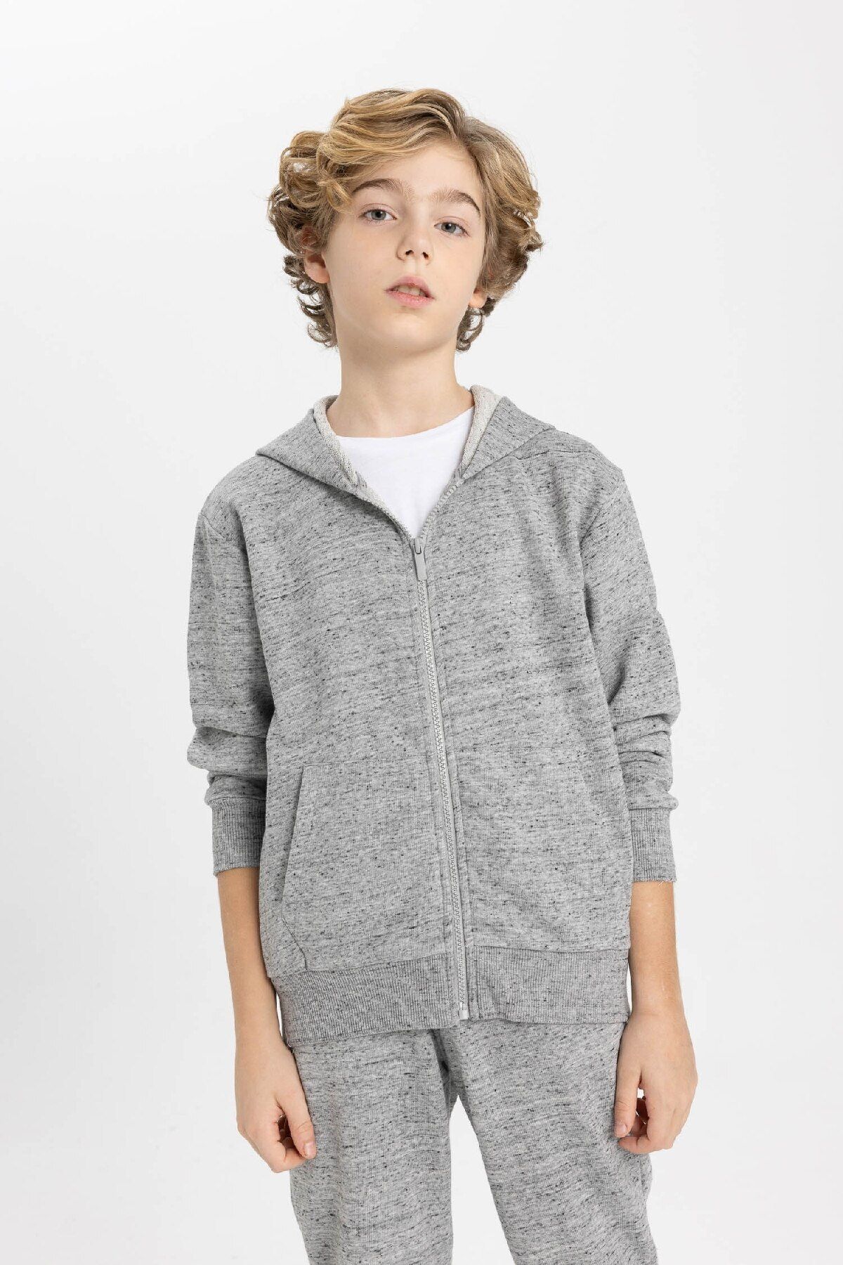 Erkek Çocuk Kapüşonlu Fermuarlı Basic Düz Sweatshirt B6449a824sp