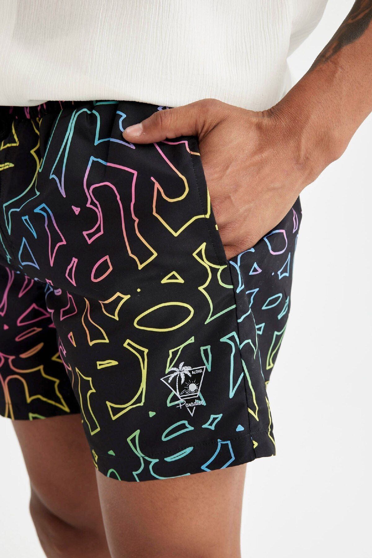DeFacto-M8615Az24Hs Model Patterned Short-Length Swim Shorts 4