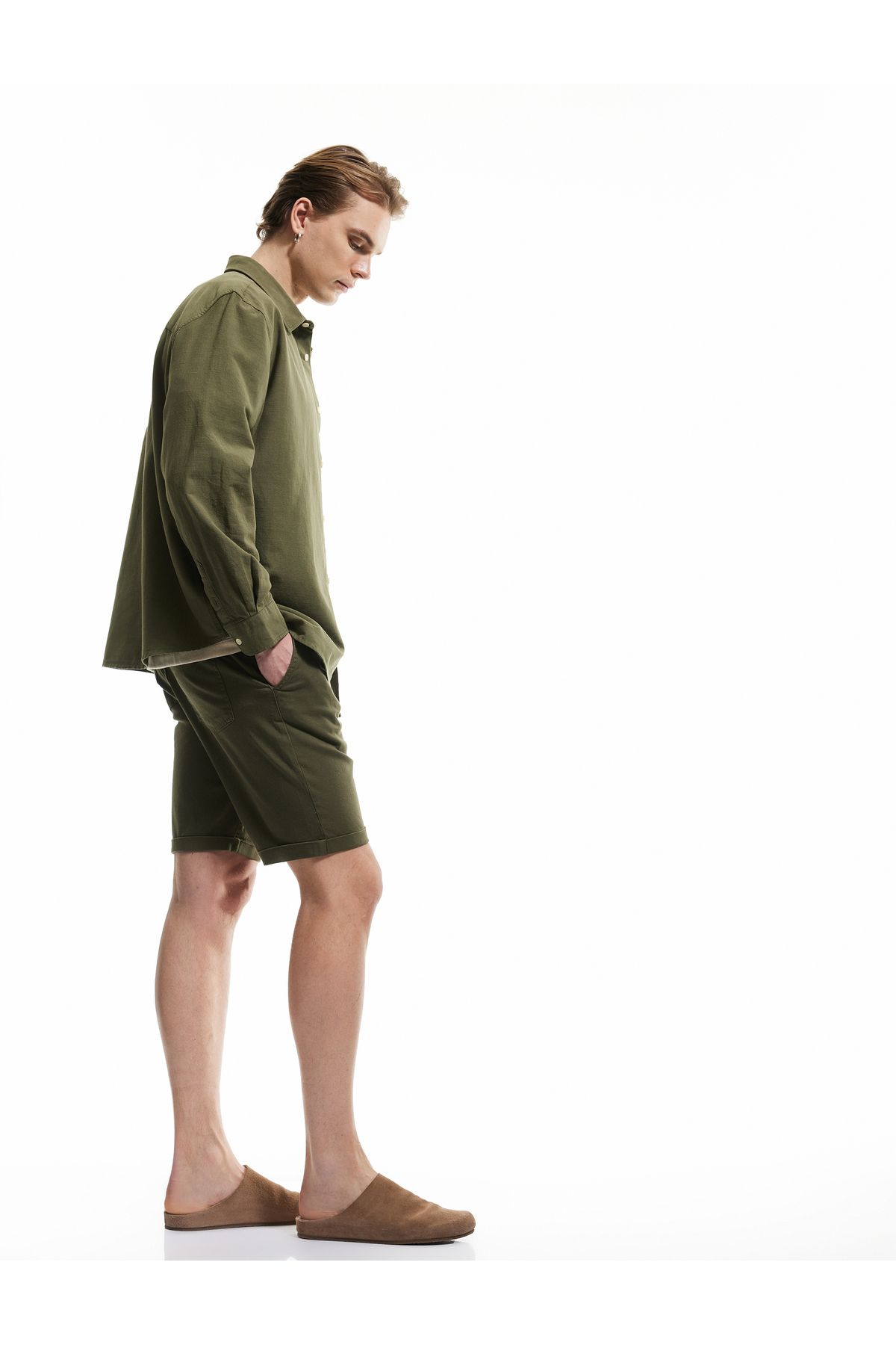 Koton Yeni Sezon Pamuklu Chino Cepli Bermuda Slim Fit Şort