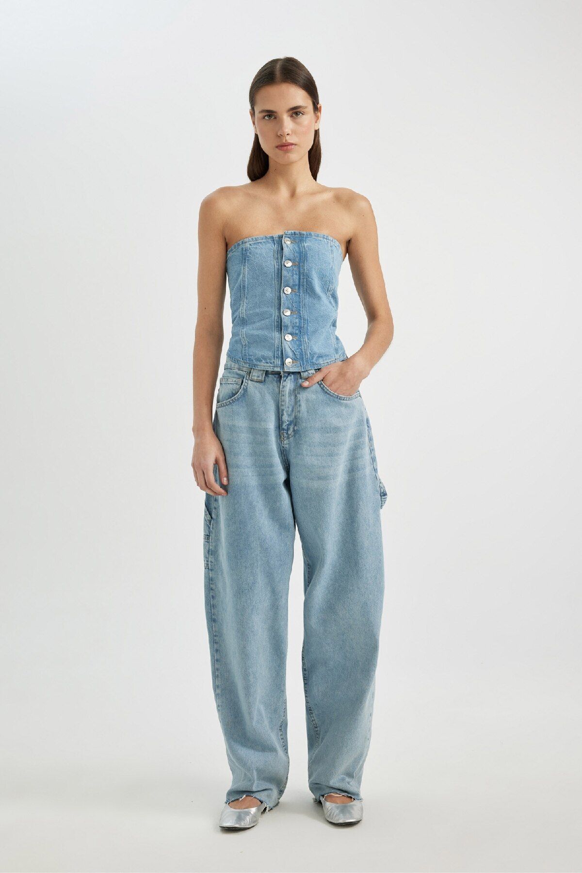 complete the look image